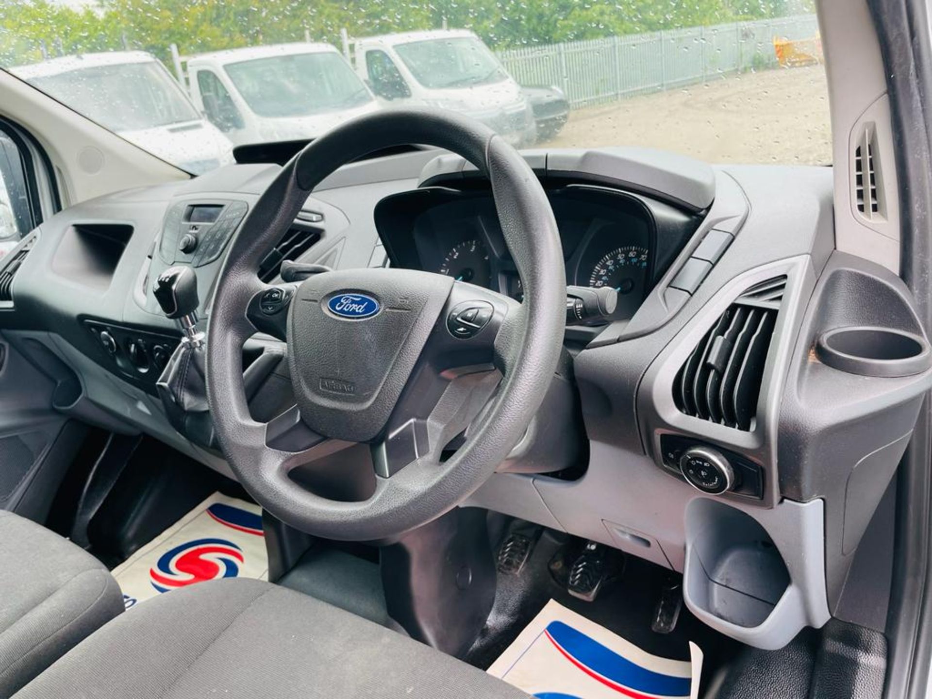 Ford Transit Custom 2.0 TDCI 105 290 L1 H1 2018 '67 Reg' - Euro 6 - ULEZ Compliant Long wheel base - Image 12 of 16