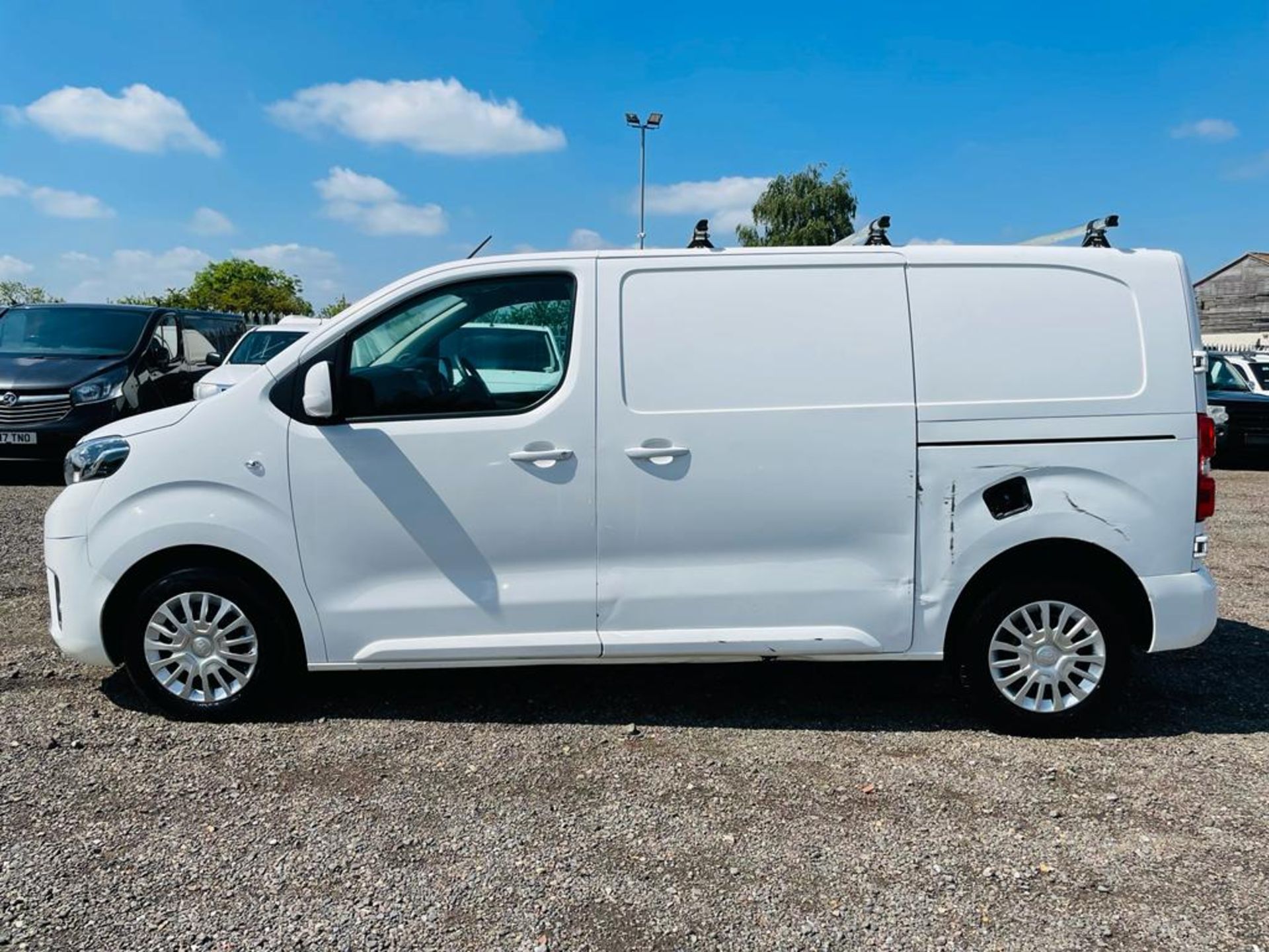 ** ON SALE ** Toyota ProAce 2.0 D 120 Comfort LWB 2018 '67 Reg' A/C - Euro 6 - ULEZ Compliant - Image 8 of 23