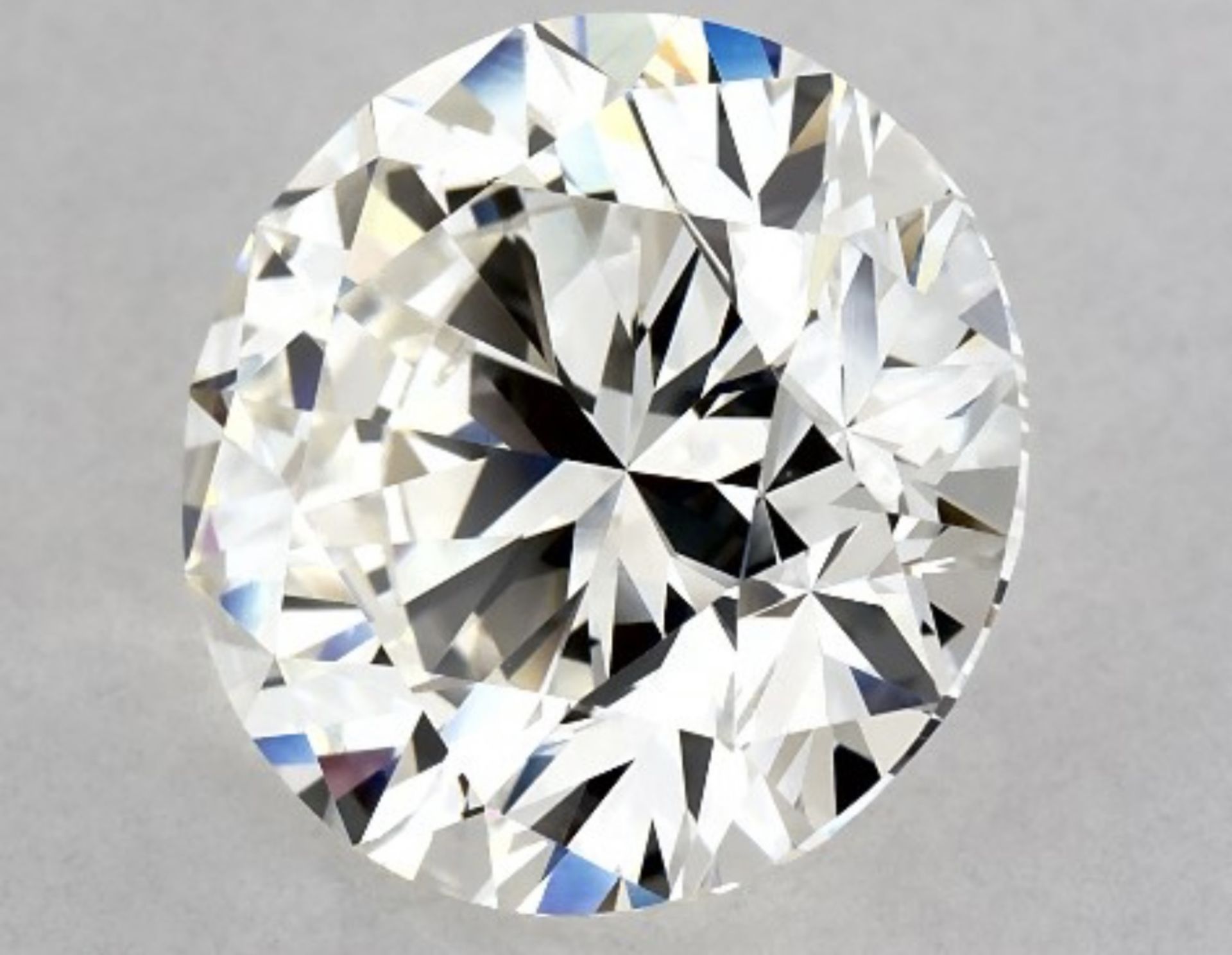 Certified Brilliant Cut Diamond 3.22 CT ( Natrual ) J Colour VS2 - GIA Graduate Certificate - No Vat - Image 3 of 11