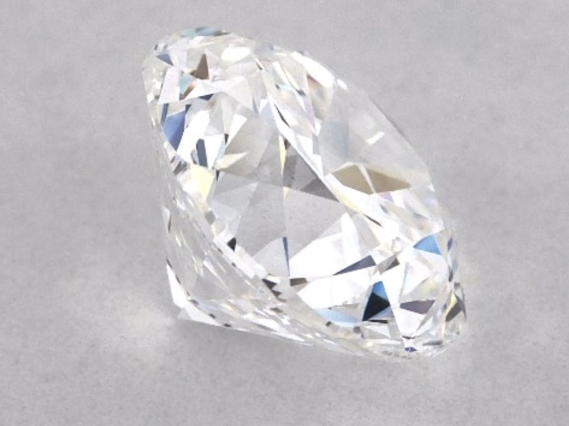 Certified Brilliant Cut Diamond 2.03 CT ( Natural ) VS1 H colour - Full Certificate - No Vat - Image 9 of 13