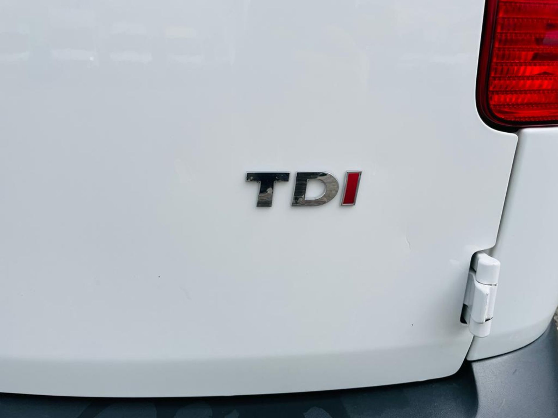 ** ON SALE ** Volkswagen Caddy C20 1.6 TDI StartLine 102 2015 '15 Reg' Panel Van - Very Economical - Image 15 of 27