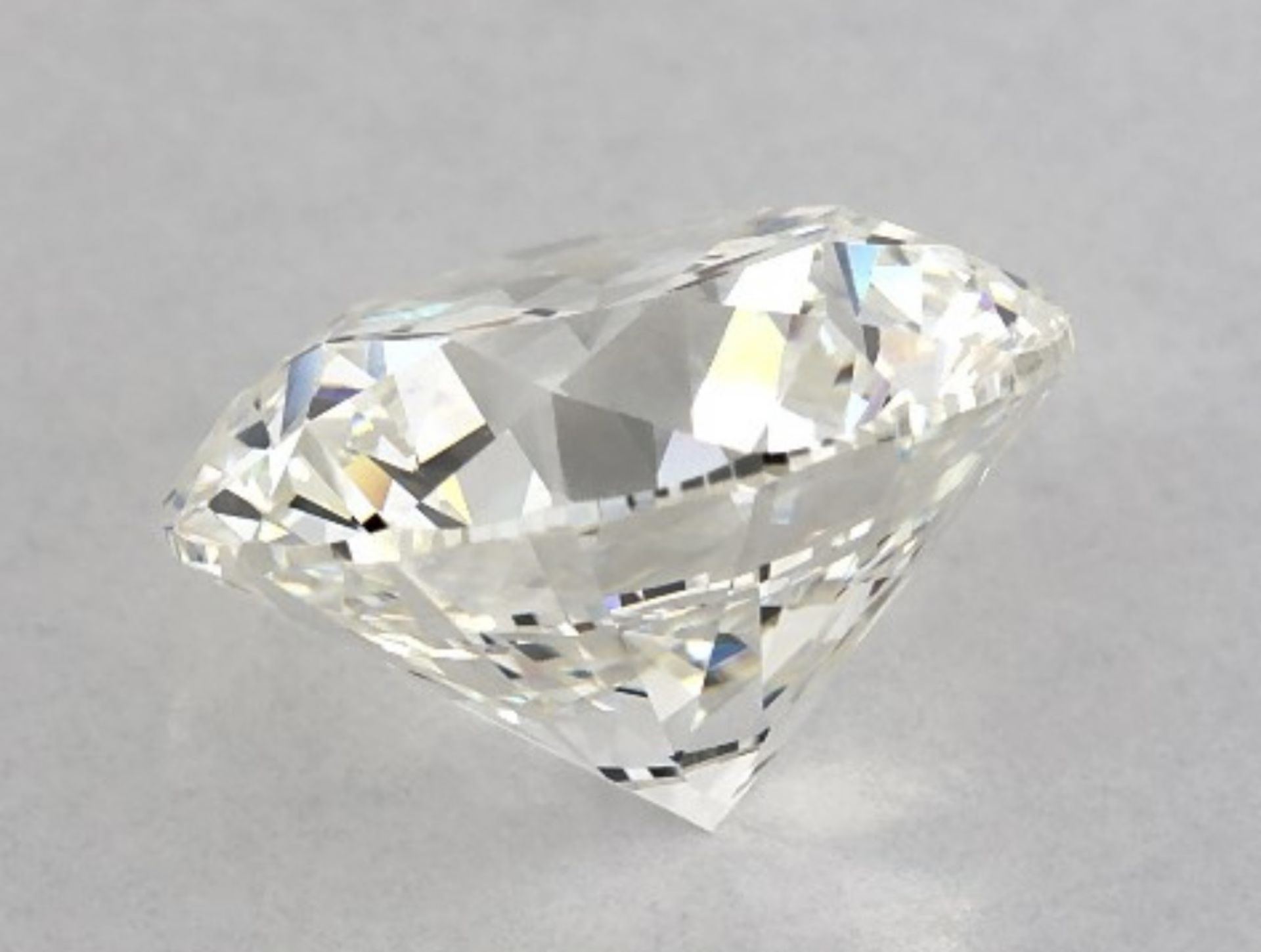 Certified Brilliant Cut Diamond 3.22 CT ( Natrual ) J Colour VS2 - GIA Graduate Certificate - No Vat - Image 9 of 11
