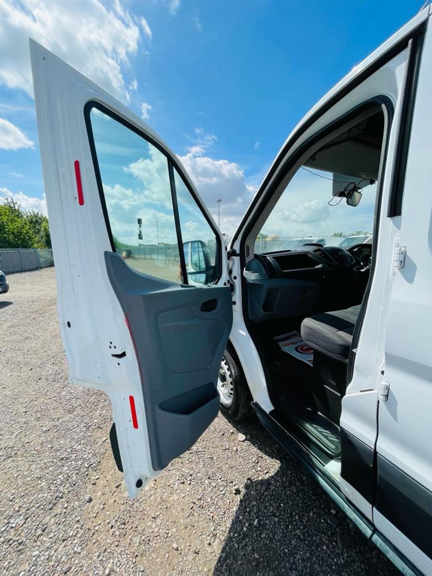 ** ON SALE **Ford Transit 2.0 TDCI 130 Double Cab Tipper 2018 '18 Reg' Euro 6 - ULEZ Compliant - Image 16 of 28