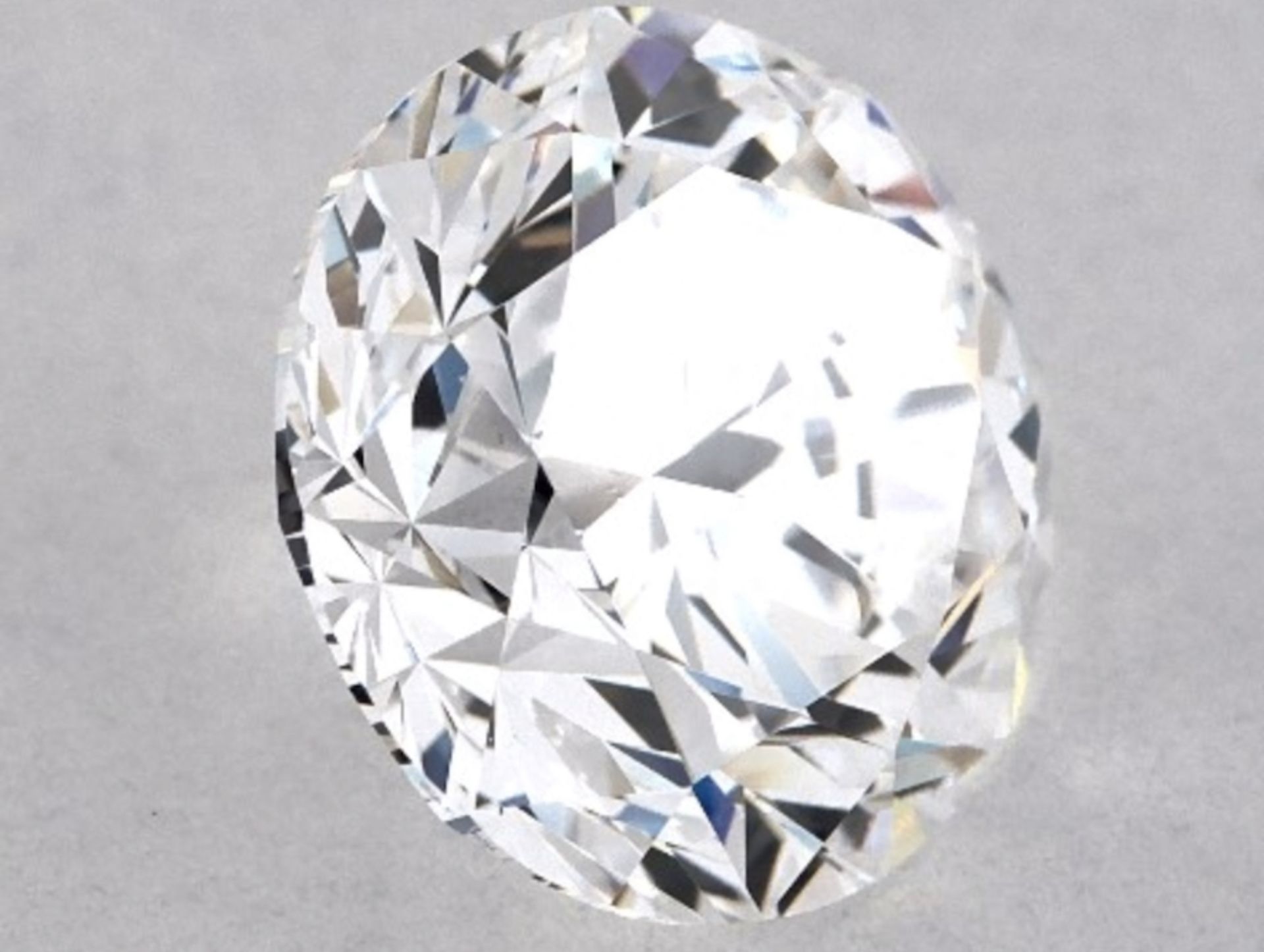 Certified Brilliant Cut Diamond 2.03 CT ( Natural ) VS1 H colour - Full Certificate - No Vat - Image 5 of 13