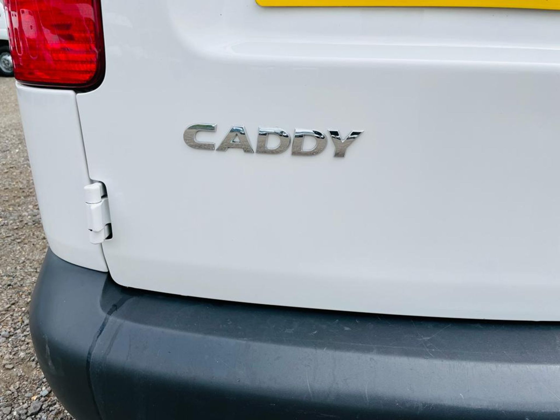 ** ON SALE ** Volkswagen Caddy C20 1.6 TDI StartLine 102 2015 '15 Reg' Panel Van - Very Economical - Image 14 of 27