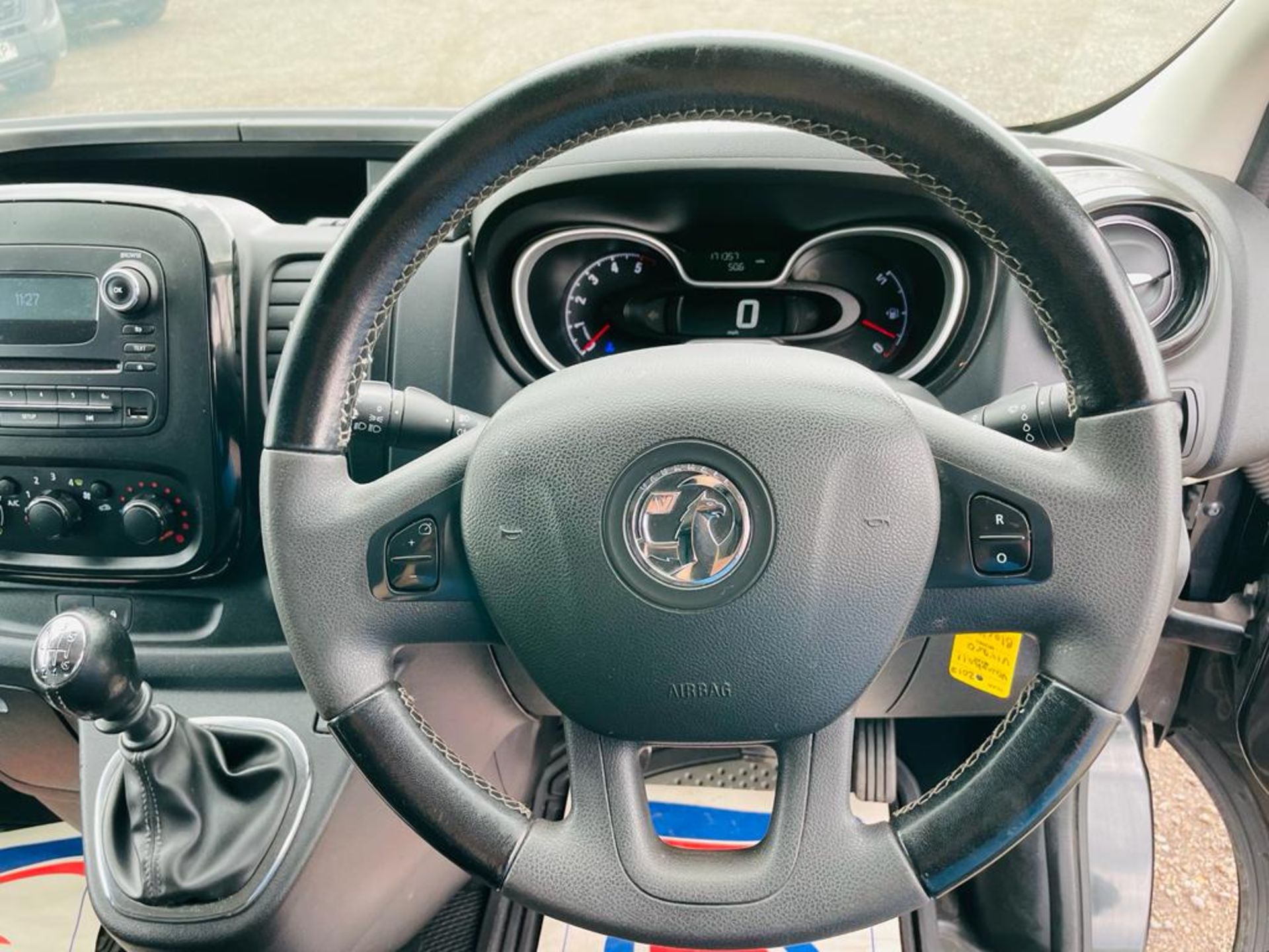 Vauxhall Vivaro 1.6 CDTI BITurbo Sportive L2 H1 2017 '17 Reg' Euro 6 - ULEZ Compliant - A/C - Image 15 of 16