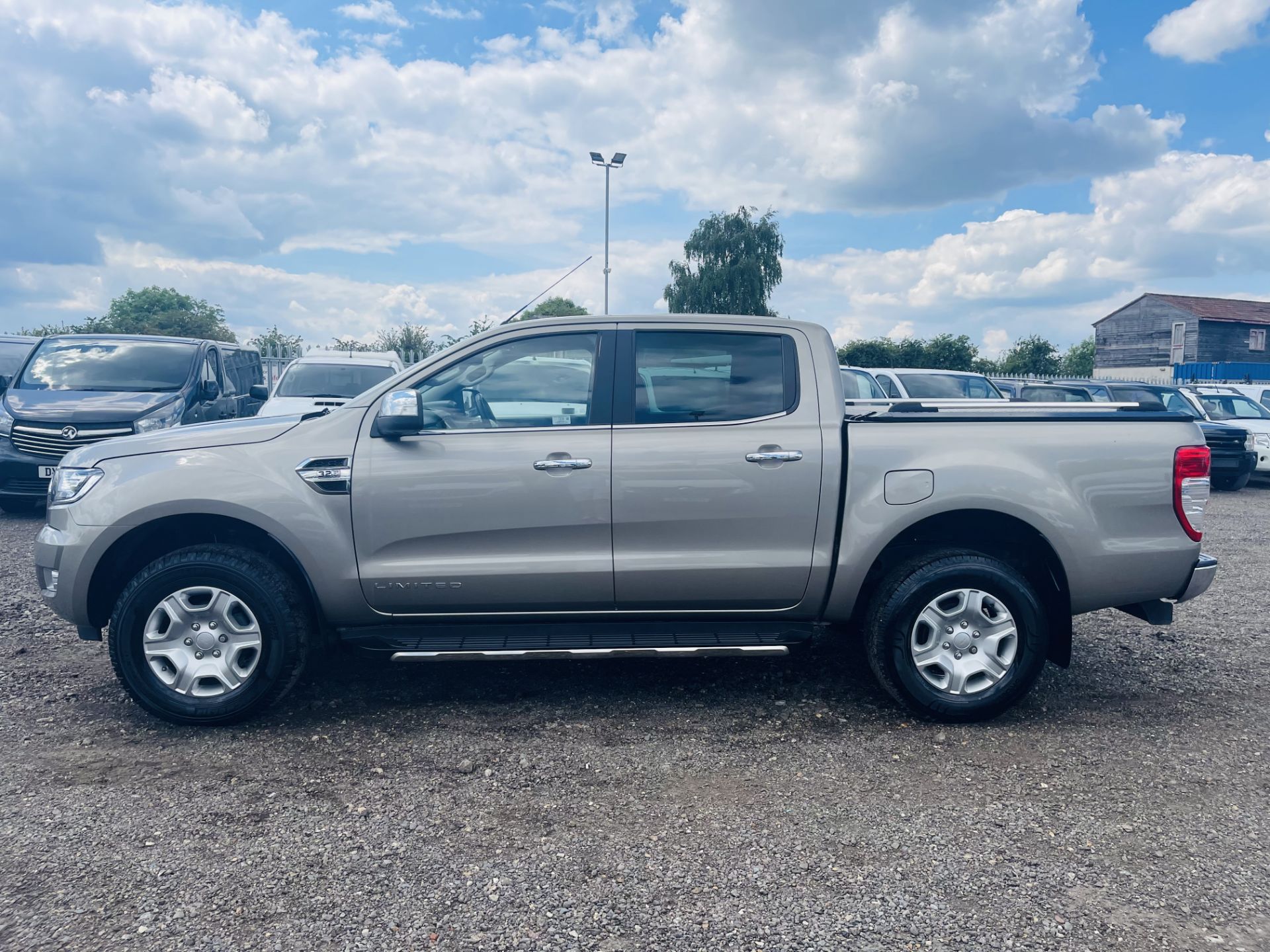 ** ON SALE ** Ford Ranger 3.2 TDCI Limited 2018 '68 Reg' Auto 4WD - Sat Nav - A/C - Euro 6 - Image 8 of 35