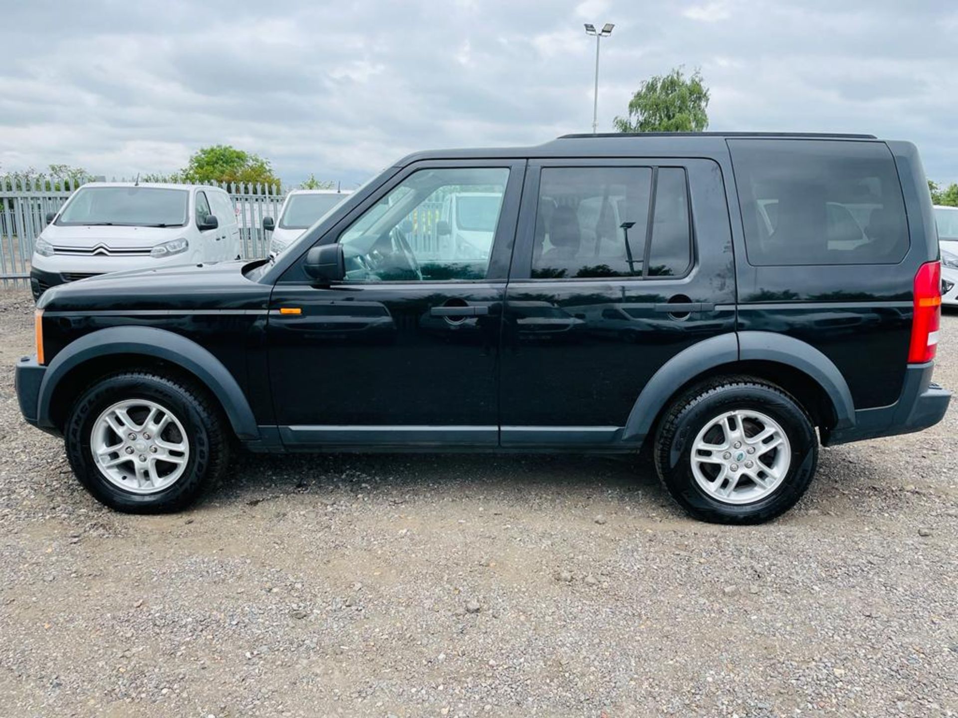 ** ON SALE ** Land Rover Discovery 3 2.7 TDV6 XS Commercial 2008 '57 Reg' A/C - All Terrain Settings - Image 4 of 29
