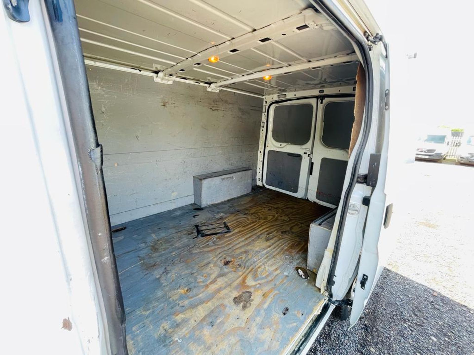 ** ON SALE ** Ford Transit 2.2 TDCI L1 H1 2012 ‘12 Reg’ Short wheel base - Panel Van - Image 13 of 24