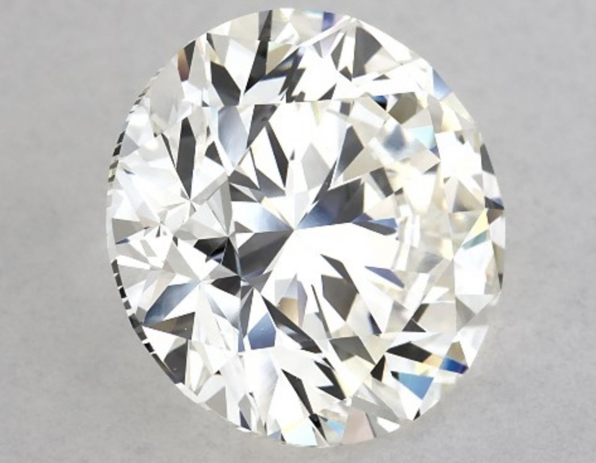Certified Brilliant Cut Diamond 3.22 CT ( Natrual ) J Colour VS2 - GIA Graduate Certificate - No Vat - Image 5 of 11