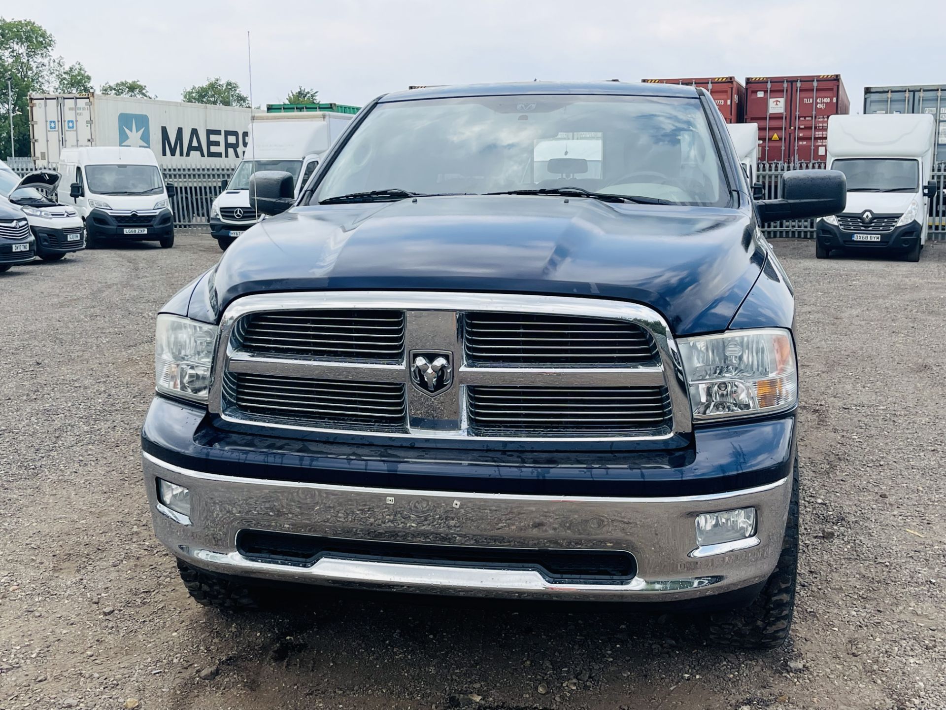 Dodge Ram 5.7 Hemi V8 1500 ** BIG HORN ** Quad Cab - ' 2012 ' 4WD - A/C - LHD - 6 Seats - Image 4 of 26