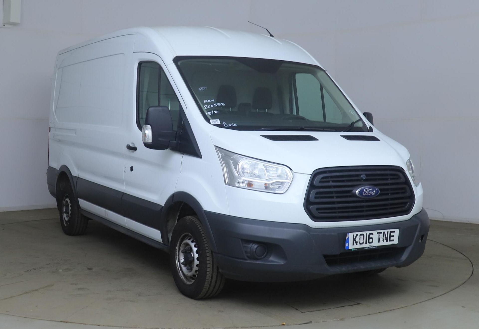 ** ON SALE ** Ford Transit 2.2 TDCI 125 L2 H2 2016 '16 Reg' A/C - Medium wheel base- Parking Sensors