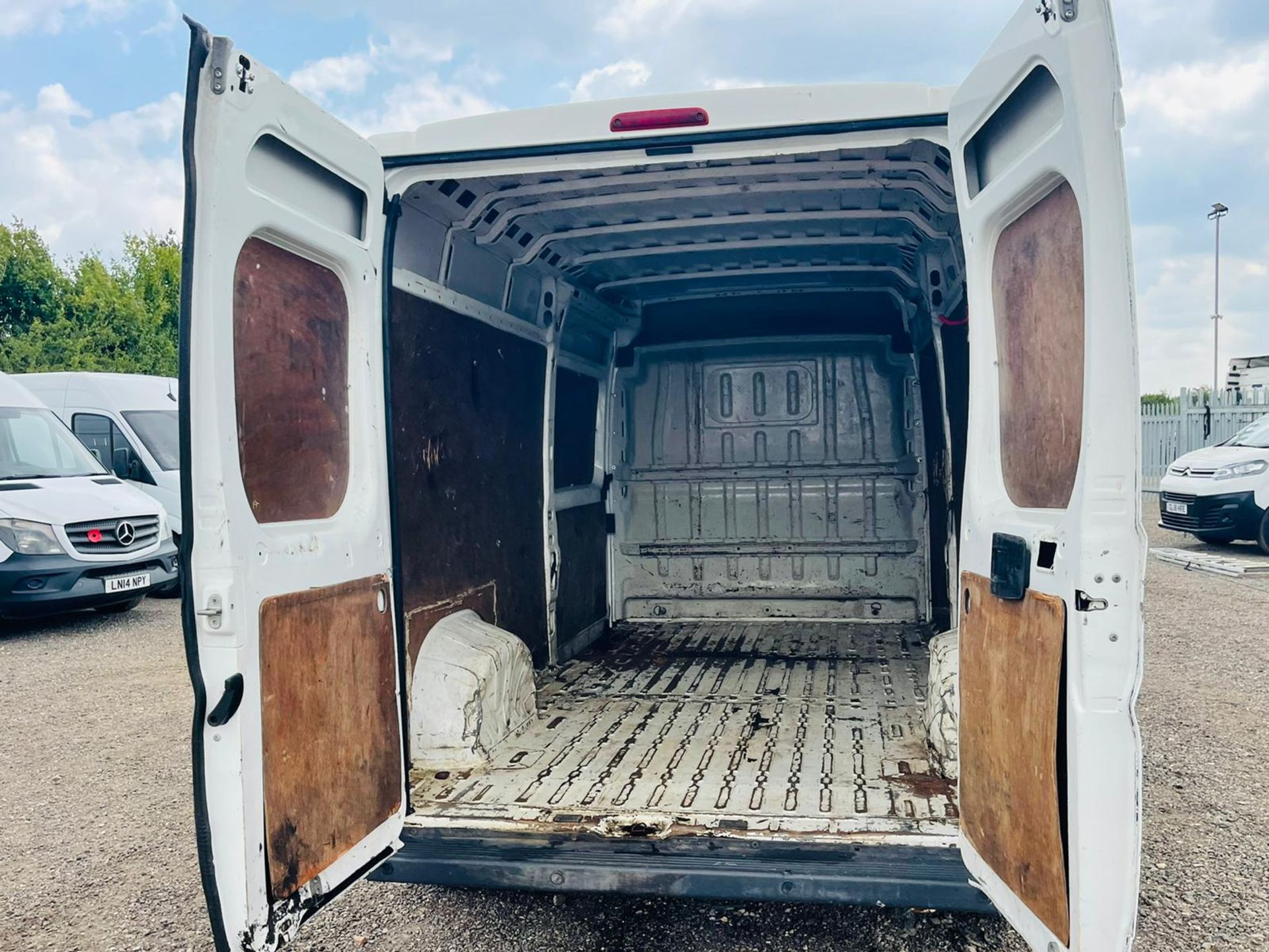 Peugeot Boxer 2.0 BlueHDI Professional L3 H2 2016 '66 Reg' Sat Nav - A/C - Panel Van - Image 9 of 26