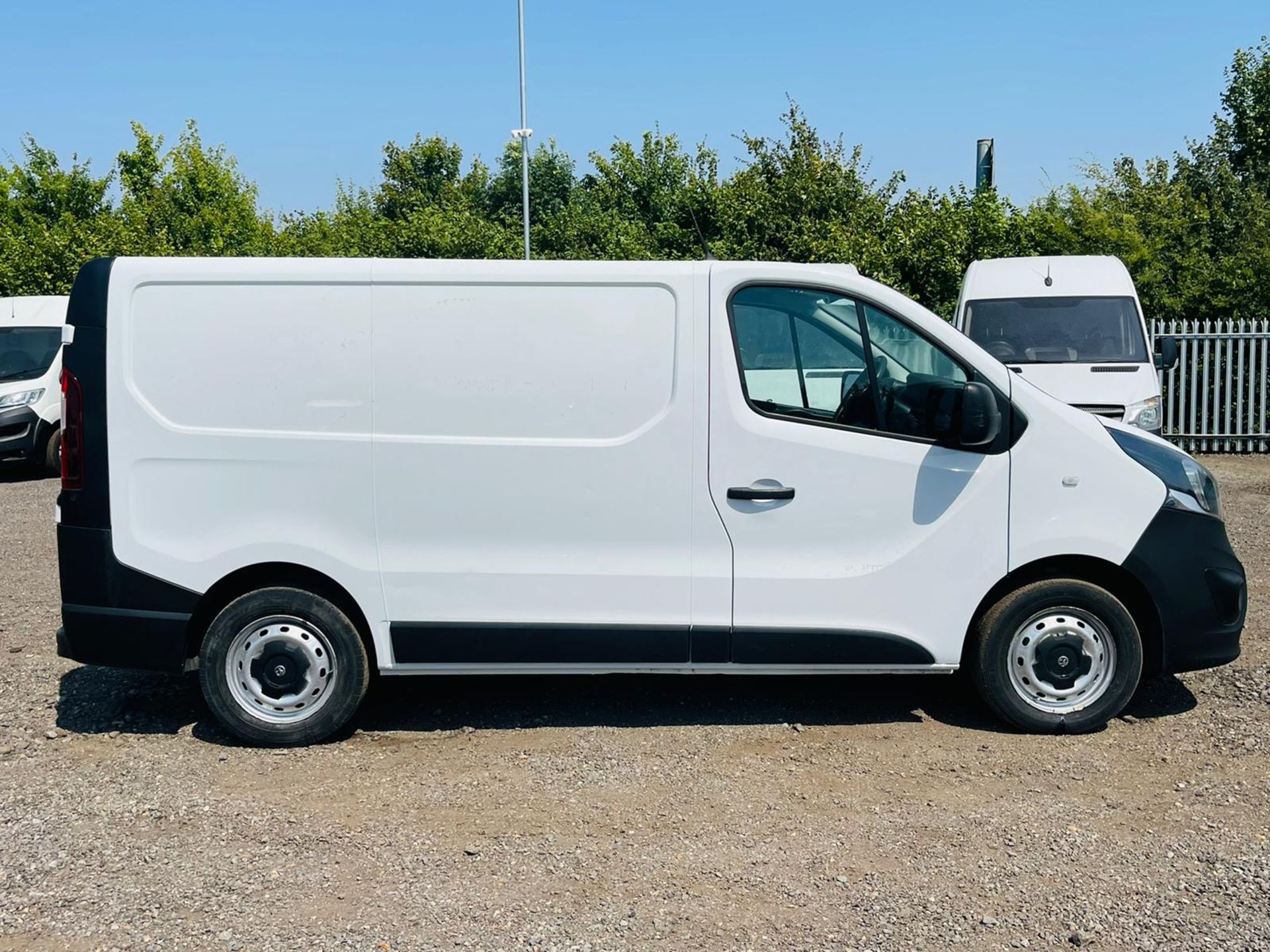 Vauxhall Vivaro 1.6 CDTI 2700 BlueInjection L1 H1 2017 '17 Reg' Euro 6 - ULEZ Compliant - Image 12 of 21