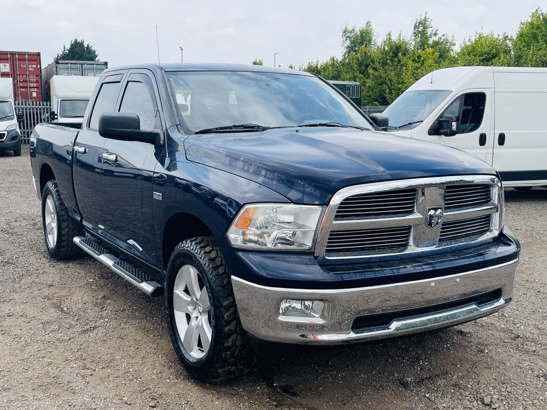 Dodge Ram 5.7 Hemi V8 1500 ** BIG HORN ** Quad Cab - ' 2012 ' 4WD - A/C - LHD - 6 Seats - Bild 2 aus 26