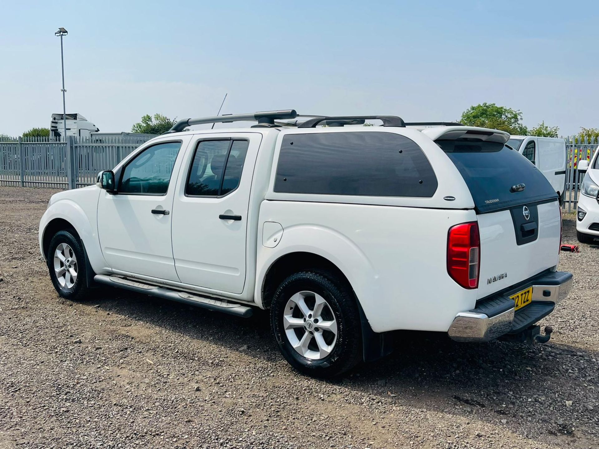 ** ON SALE ** Nissan Navara 2.5 DCI Tekna Auto 4WD 2012 '12 Reg' Sat Nav - A/C - Bluetooth - Image 8 of 31