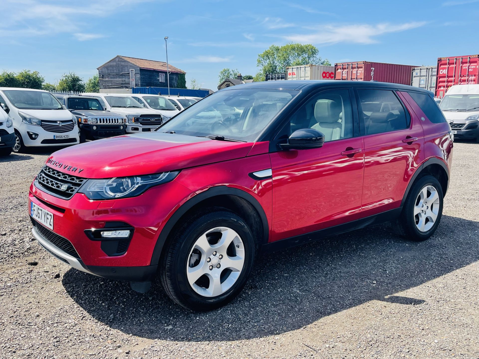 ** ON SALE ** Land Rover Discovery Sport HSE 2.0 ED4 2017 '67 Reg' Sat Nav - Panoramic Glass Roof - Image 7 of 33