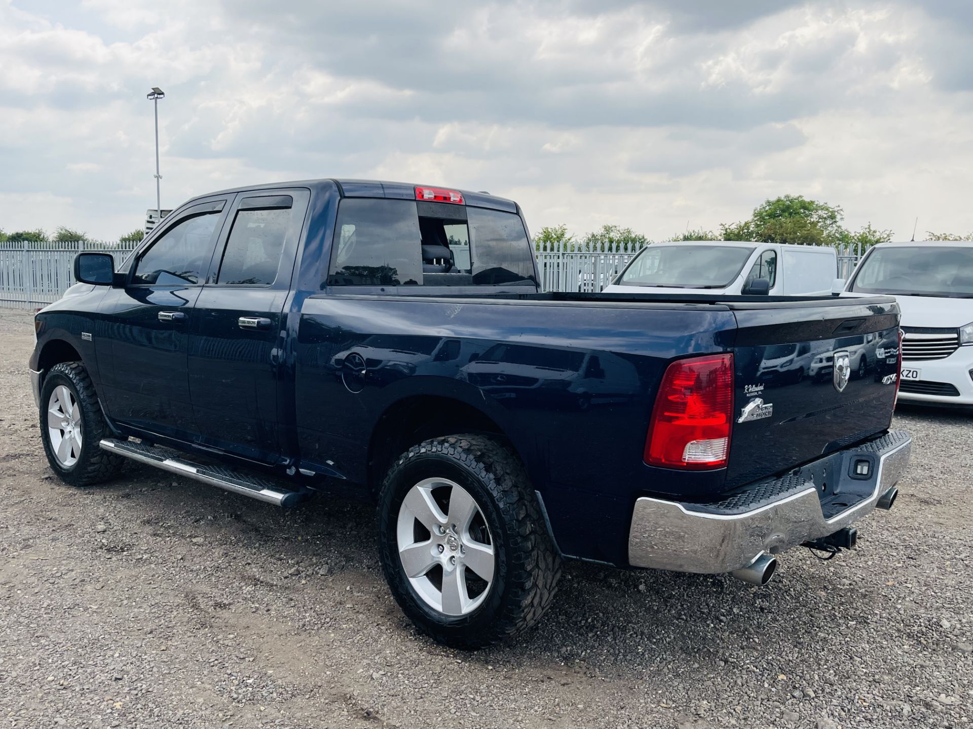 Dodge Ram 5.7 Hemi V8 1500 ** BIG HORN ** Quad Cab - ' 2012 ' 4WD - A/C - LHD - 6 Seats - Bild 7 aus 26