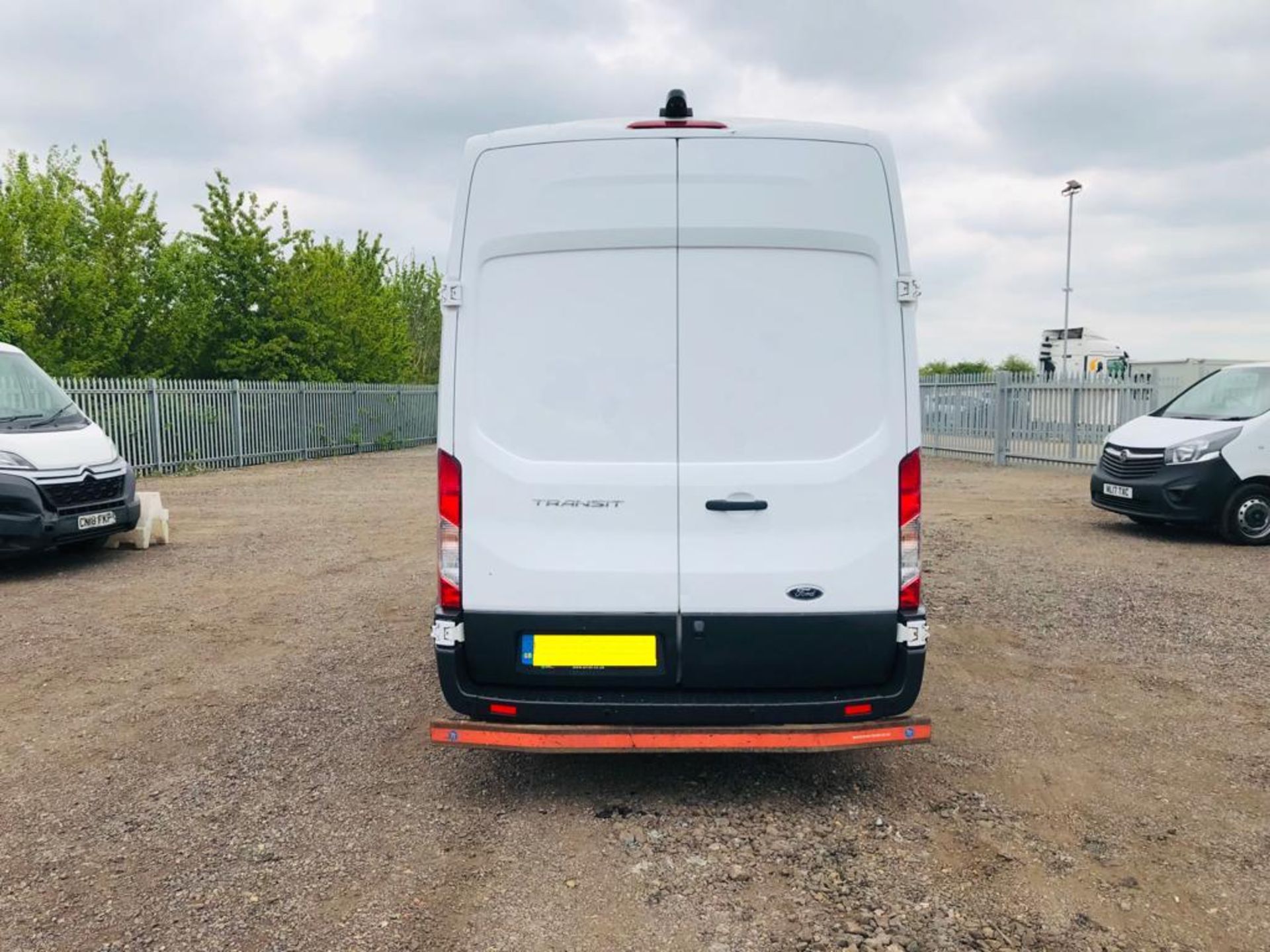 ** ON SALE ** Ford Transit 2.2 TDCI 125 L3 H3 2015 '65 Reg' A/C - Long Wheel Base - Parking Sensors - Image 5 of 16