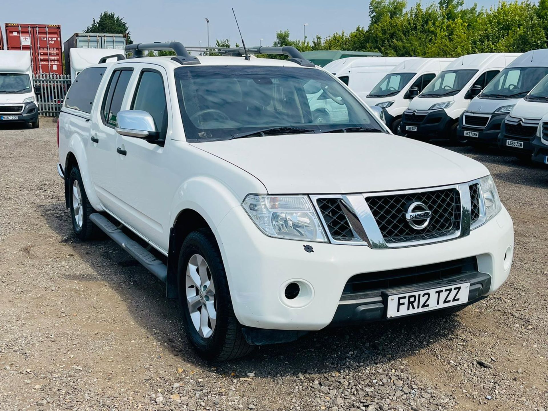 ** ON SALE ** Nissan Navara 2.5 DCI Tekna Auto 4WD 2012 '12 Reg' Sat Nav - A/C - Bluetooth - Image 3 of 31