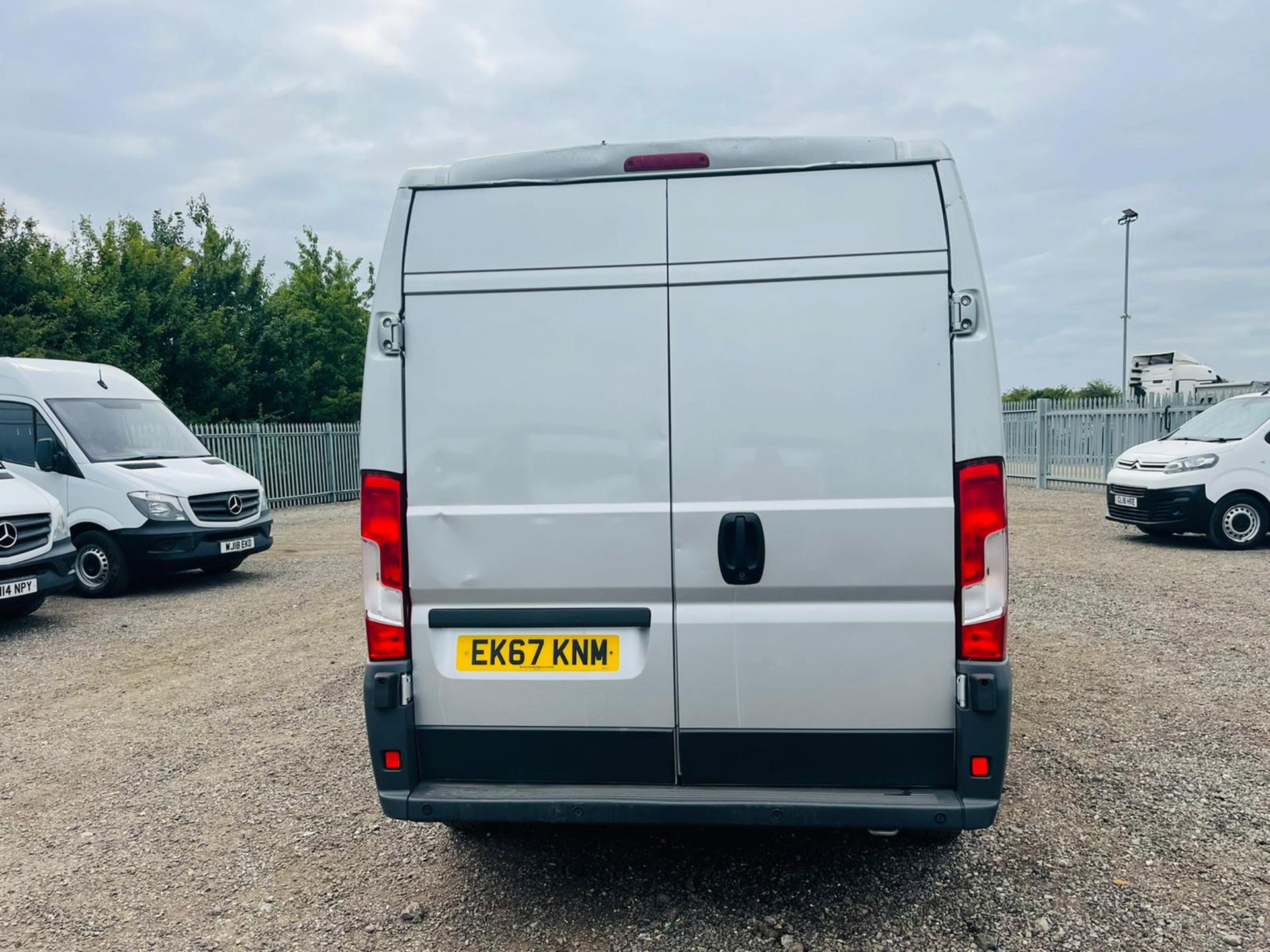 ** ON SALE ** Peugeot Boxer Professional 2.0 BlueHDI L2 H2 2017 '67 Reg' A/C - ULEZ Compliant - Image 8 of 21