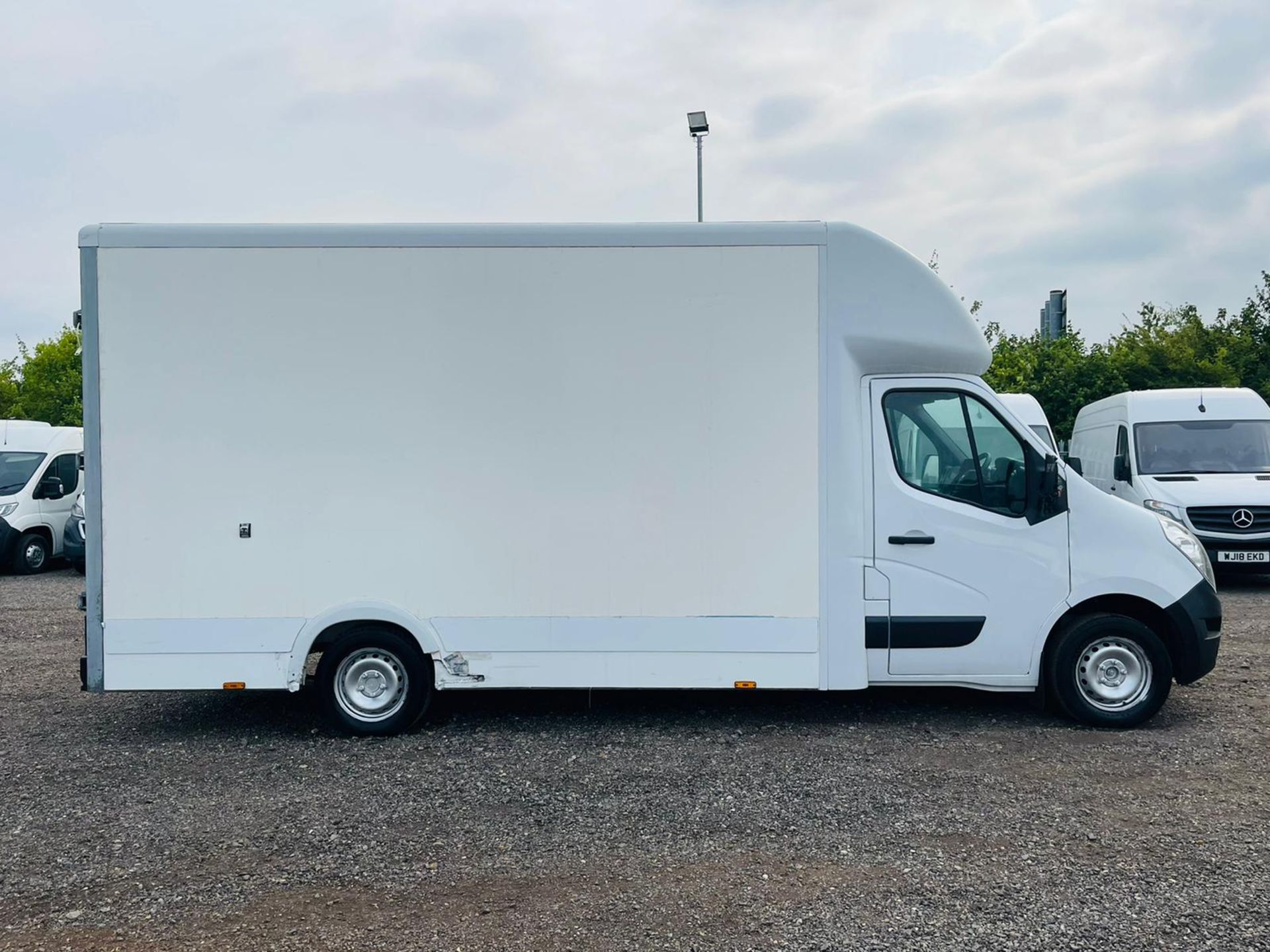 Renault Master LL35 2.3 DCI Business Energy L3 Luton Lowloader 2018 '68 Reg' Euro 6 - ULEZ Compliant - Image 11 of 21