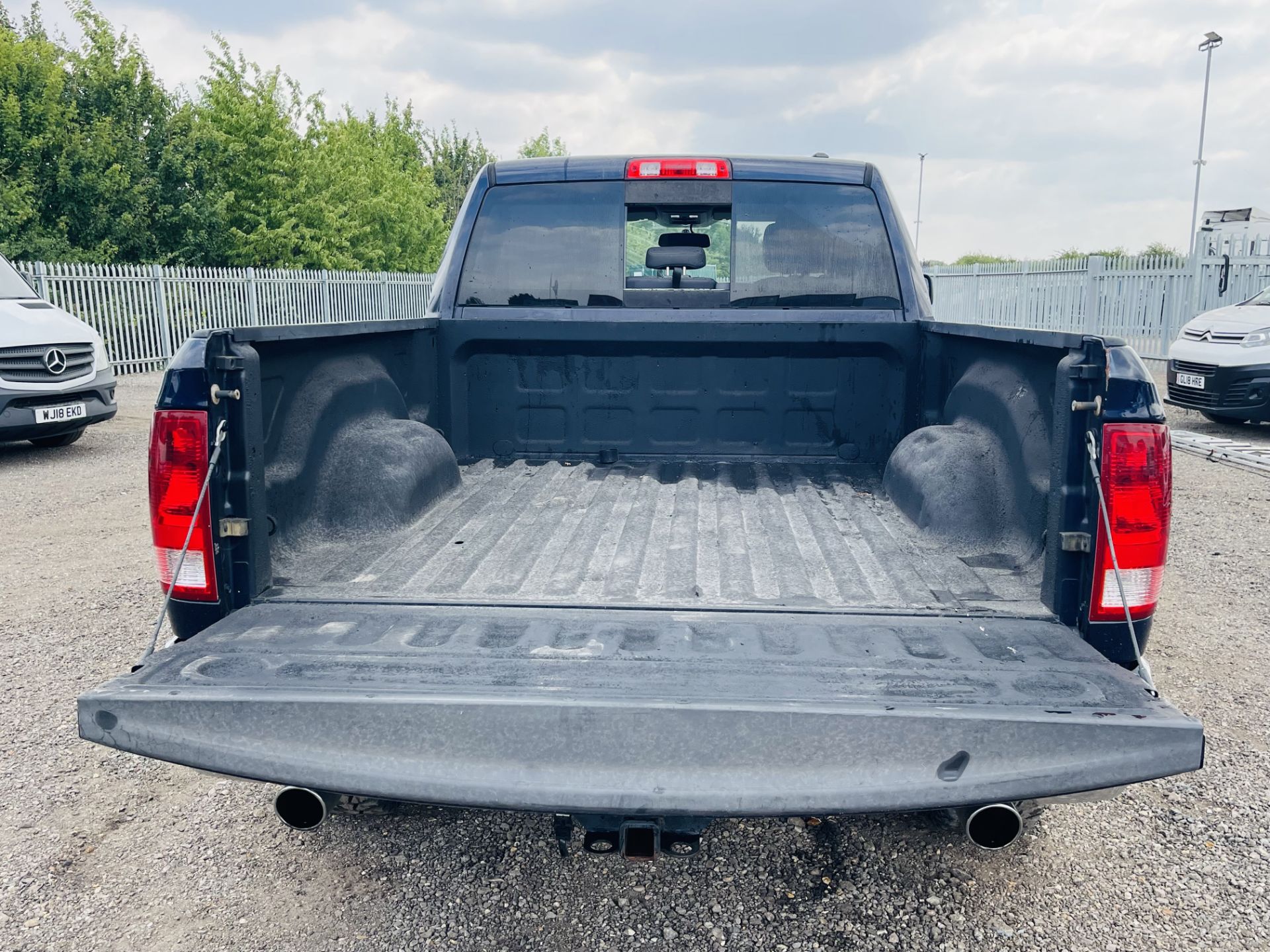 Dodge Ram 5.7 Hemi V8 1500 ** BIG HORN ** Quad Cab - ' 2012 ' 4WD - A/C - LHD - 6 Seats - Image 9 of 26