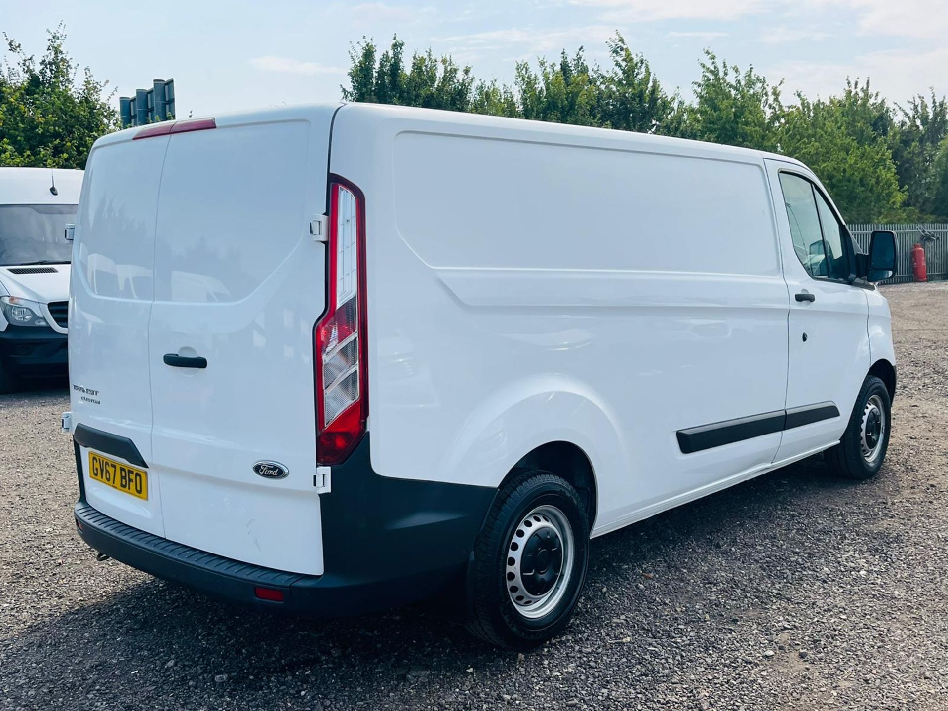 Ford Transit Custom 2.0 TDCI 105 290 L1 H1 2018 '67 Reg' - Euro 6 - ULEZ Compliant - Long wheel base - Image 12 of 22