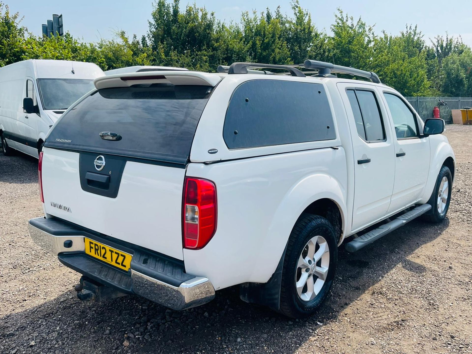 ** ON SALE ** Nissan Navara 2.5 DCI Tekna Auto 4WD 2012 '12 Reg' Sat Nav - A/C - Bluetooth - Image 10 of 31