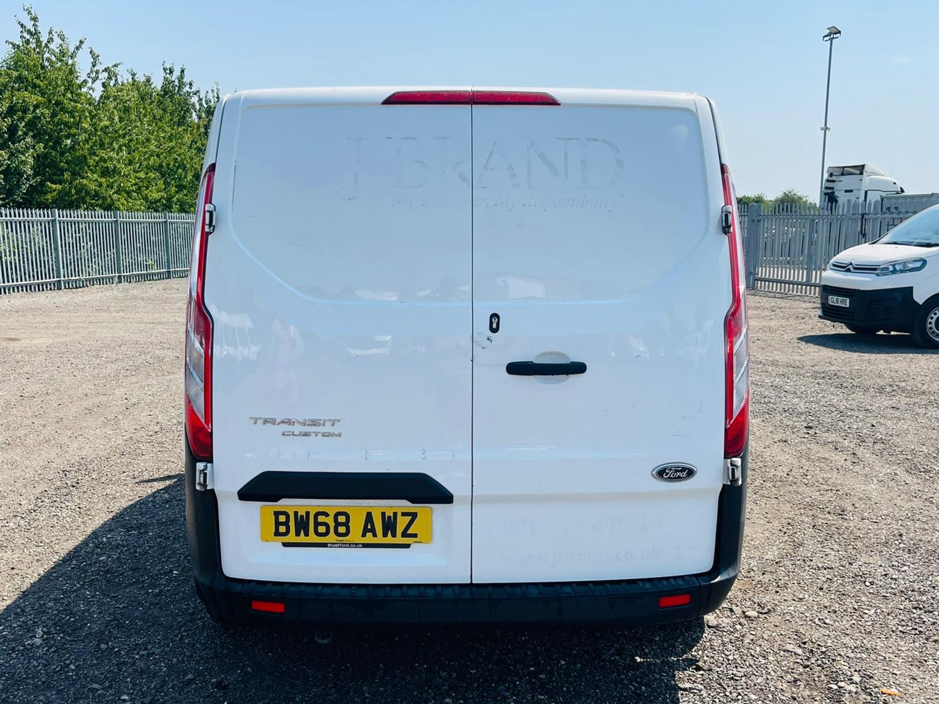 Ford Transit Custom 2.0 TDCI 105 EcoBlue 2019 '68' Reg L1 H1 - A/C - Euro 6 - ULEZ Compliant - Image 9 of 22