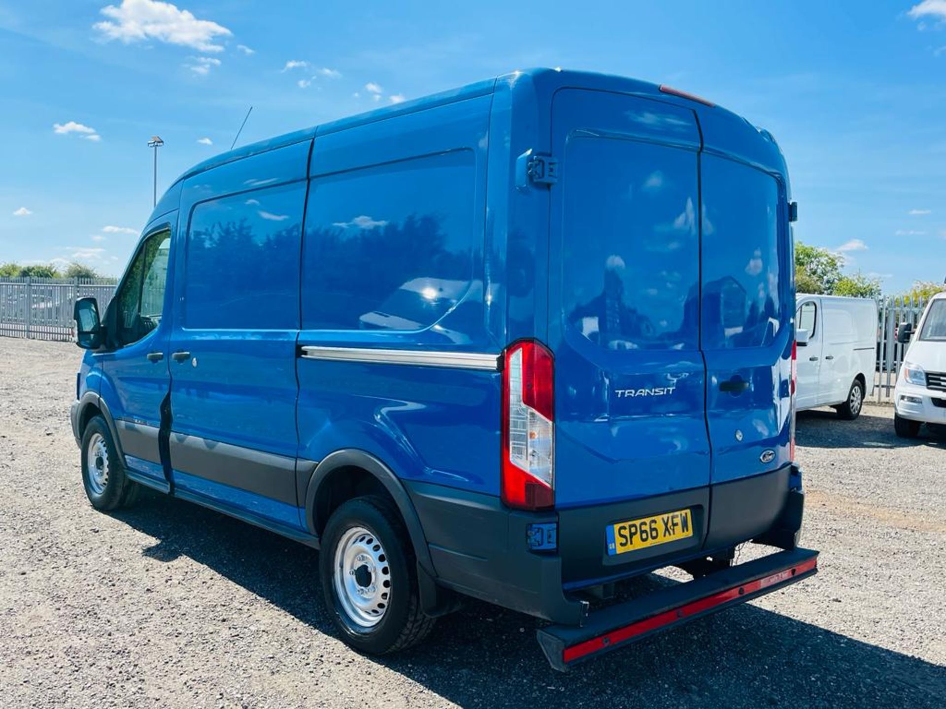 Ford Transit 2.2 TDCI T350 100 RWD L2 H2 2016 '66 Reg' Euro 6b - ULEZ Compliant - Panel Van - Image 8 of 22