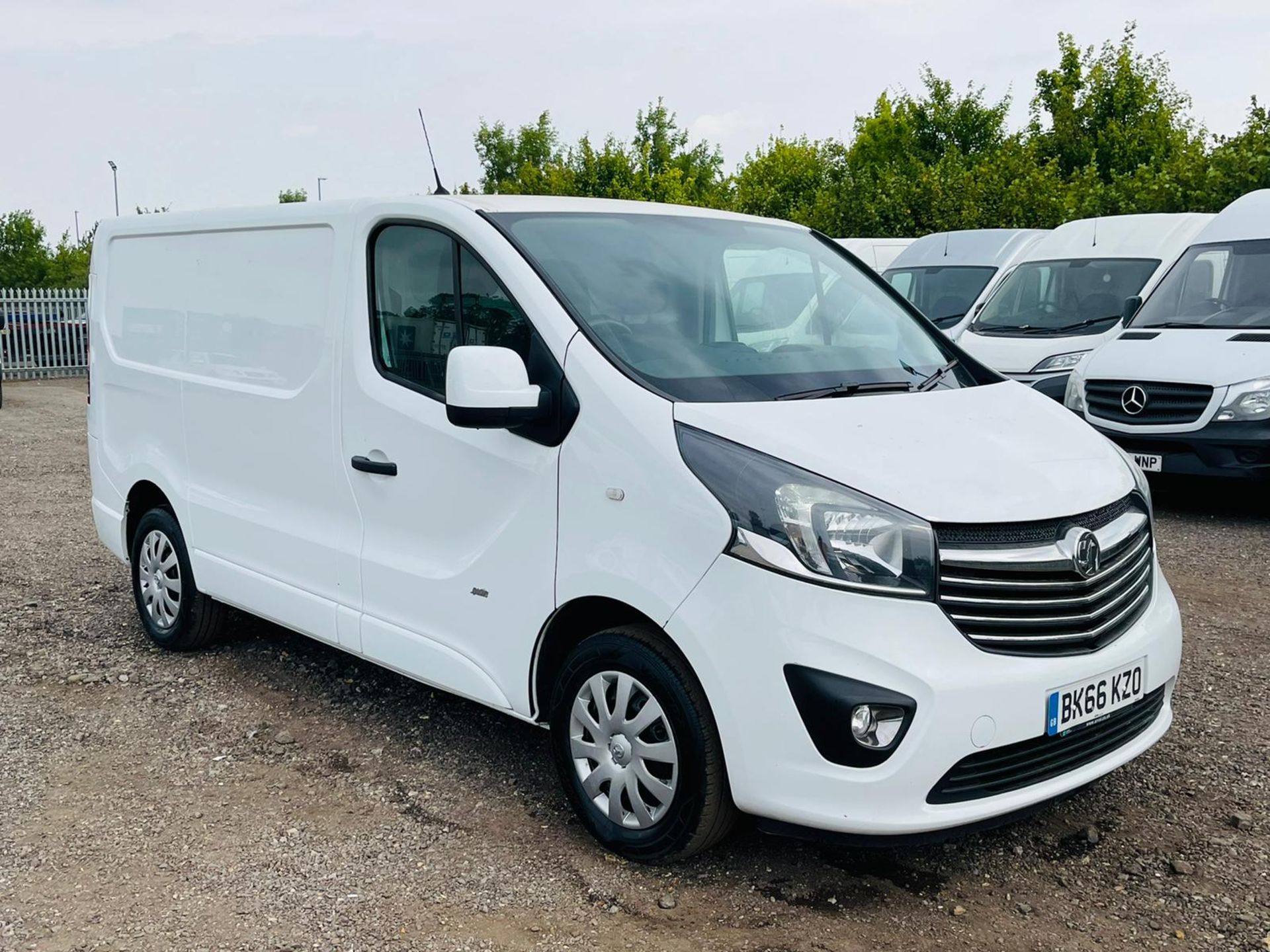 Vauxhall Vivaro 1.6 CDTI 125 Blueinjection Sportive L1 H1 2017 '66 Reg' - Euro 6 - ULEZ Compliant - Image 2 of 20