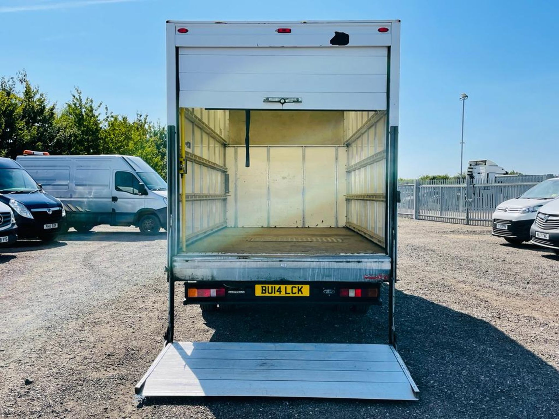 ** ON SALE ** Ford Transit 2.2 TDCI T350 RWD 125 L3 ** LUTON** 2014 '14 Reg' - TailLift - Image 9 of 24