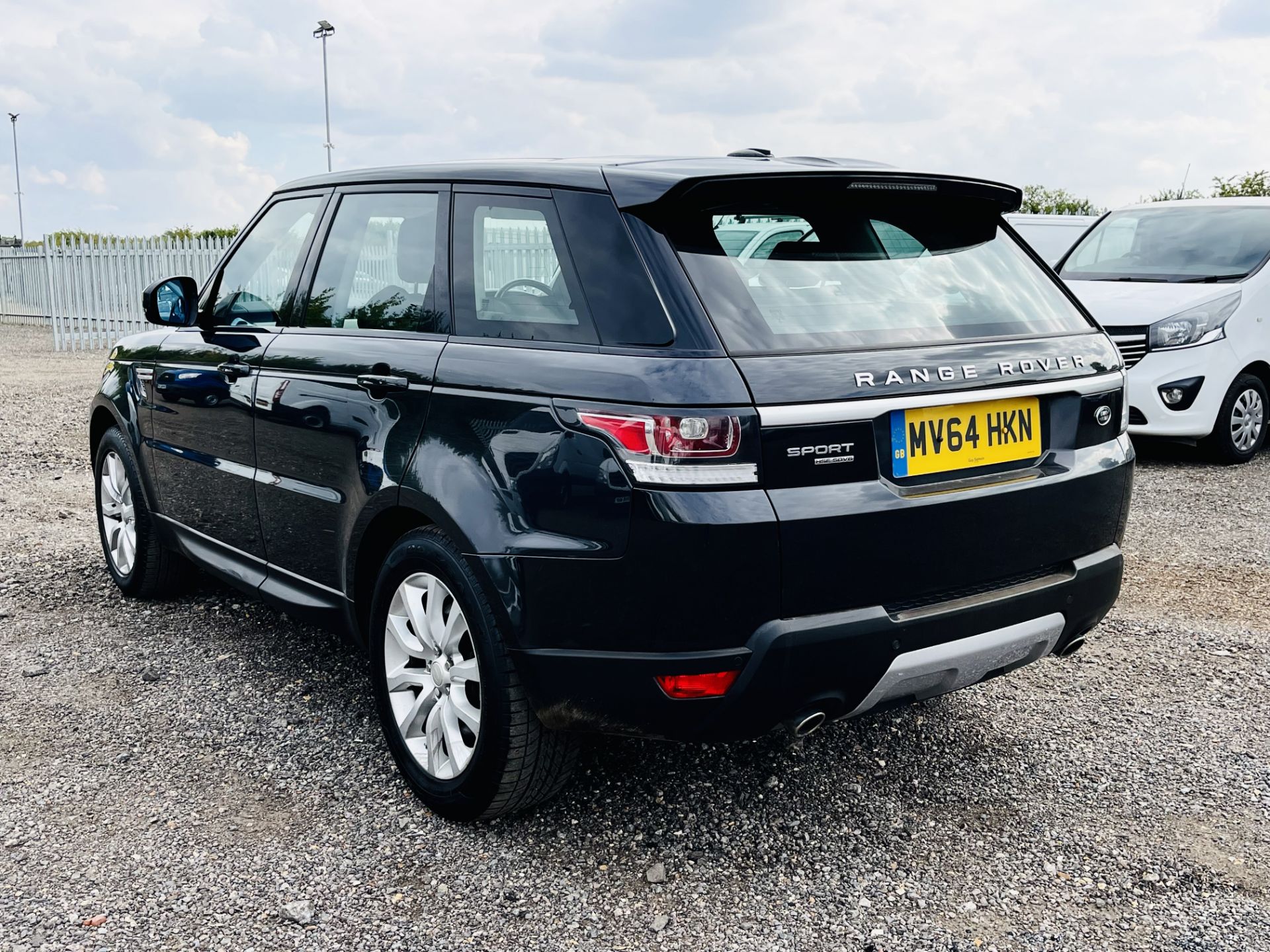 Range Rover Sport HSE 3.0 SDV6 Auto CommandShift 2014 '64 Reg' Sat Nav - A/C - No Vat - Image 9 of 48