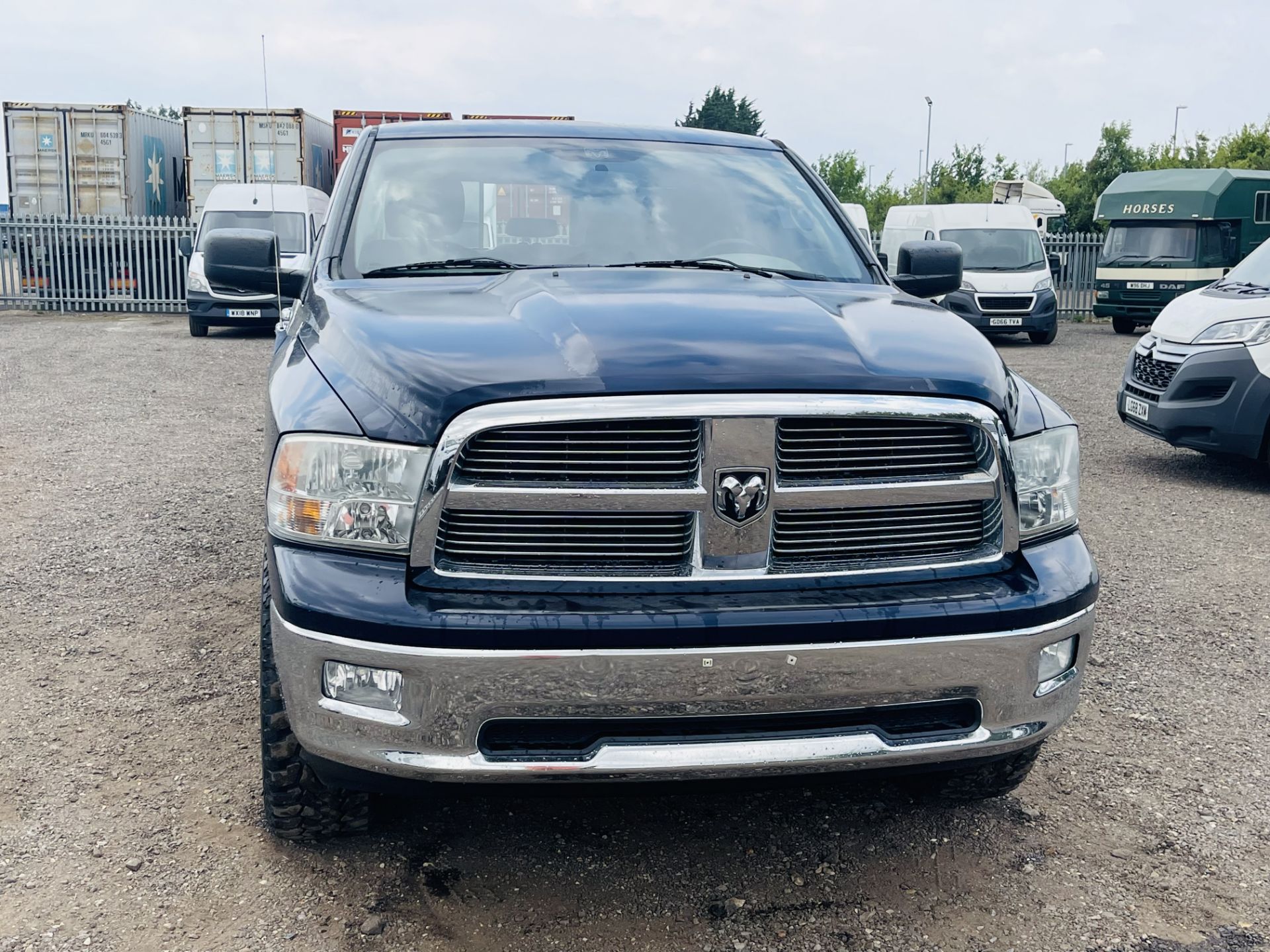 ** ON SALE ** Dodge Ram 5.7 Hemi V8 1500 ** BIG HORN ** Quad Cab - ' 2012 ' 4WD - A/C - LHD - - Image 2 of 25