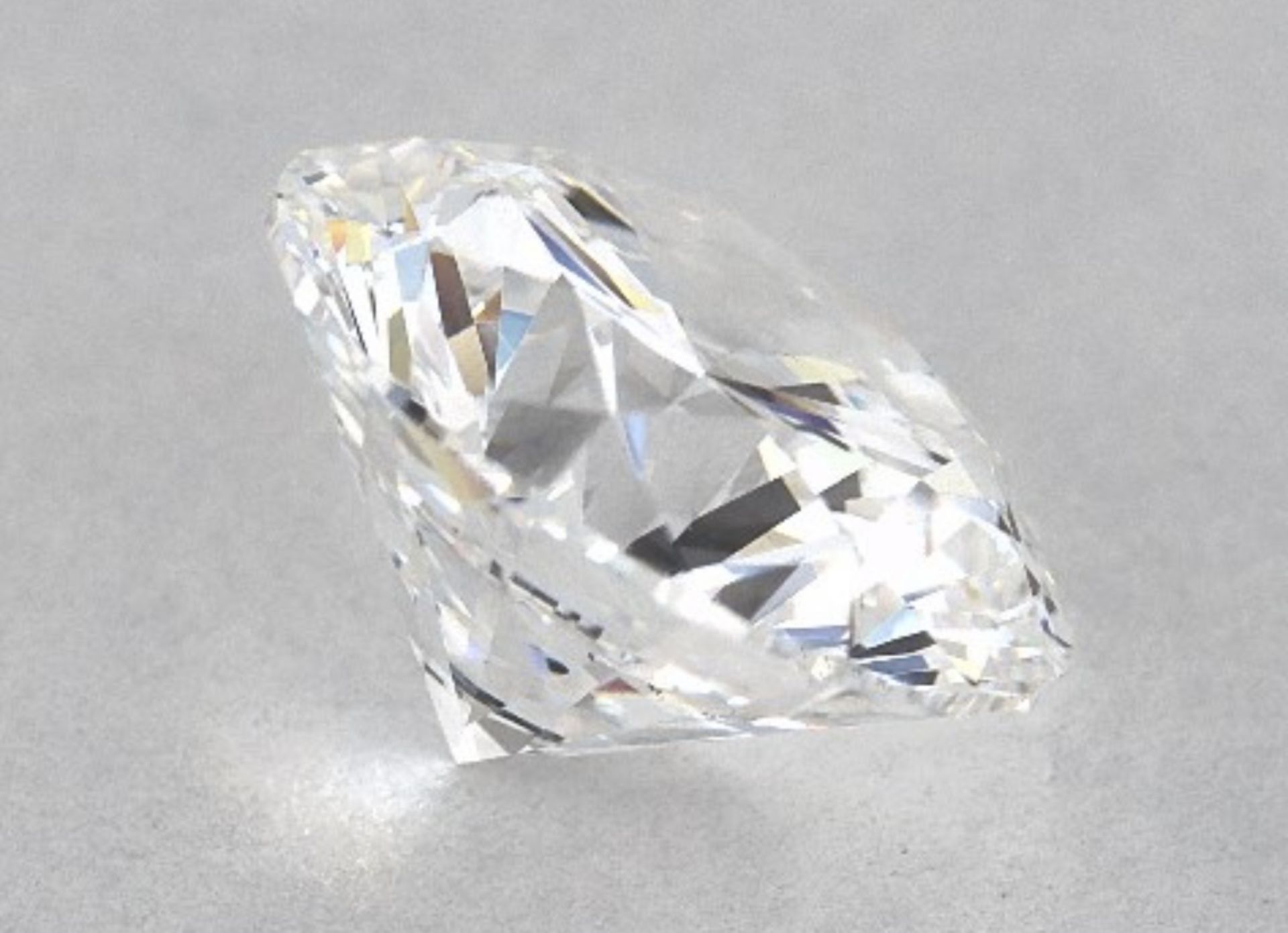One Certified Brilliant Cut Diamond 2.03 CT ( Natural ) D Colour VS2 - No Vat - Image 7 of 15