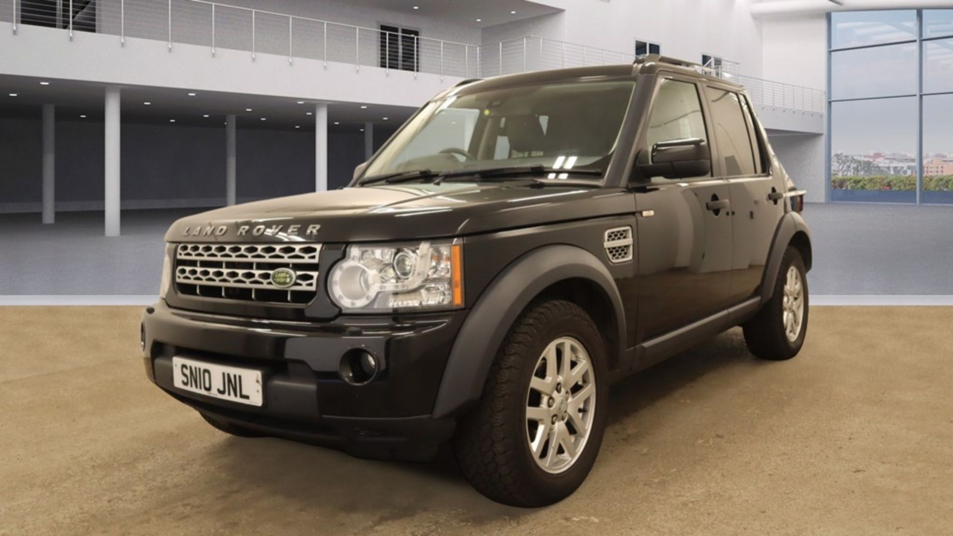 ** ON SALE ** Land Rover Discovery 4 2.7 TDV6 Auto CommandShift 2010 '10 Reg' A/C - Sat Nav - Image 2 of 9