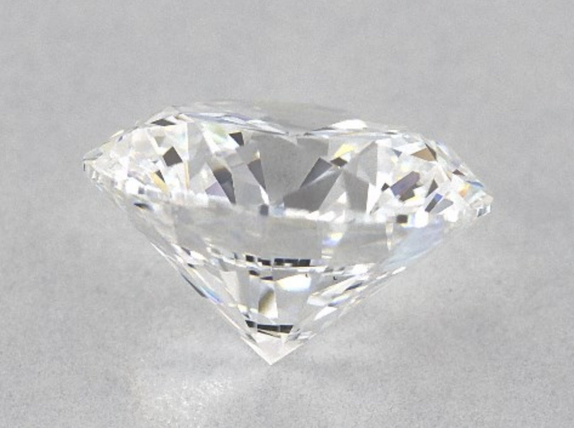 One Certified Brilliant Cut Diamond 2.03 CT ( Natural ) D Colour VS2 - No Vat - Image 5 of 15