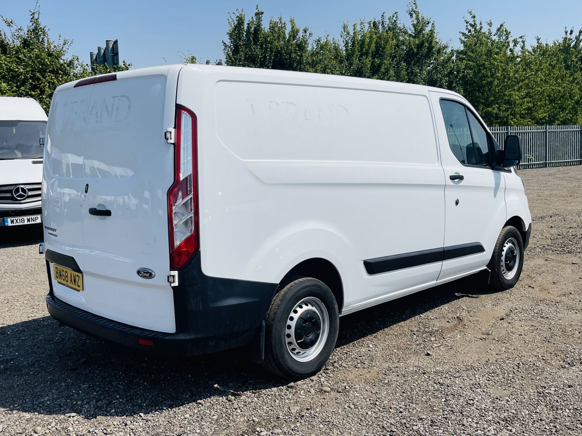 Ford Transit Custom 2.0 TDCI 105 EcoBlue 2019 '68' Reg L1 H1 - A/C - Euro 6 - ULEZ Compliant - Image 16 of 22