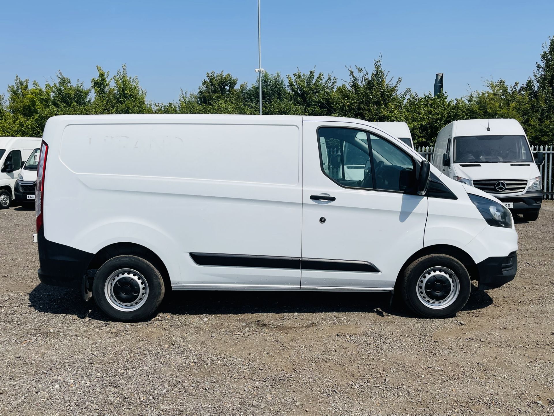 Ford Transit Custom 2.0 TDCI 105 EcoBlue 2019 '68' Reg L1 H1 - A/C - Euro 6 - ULEZ Compliant - Image 17 of 22