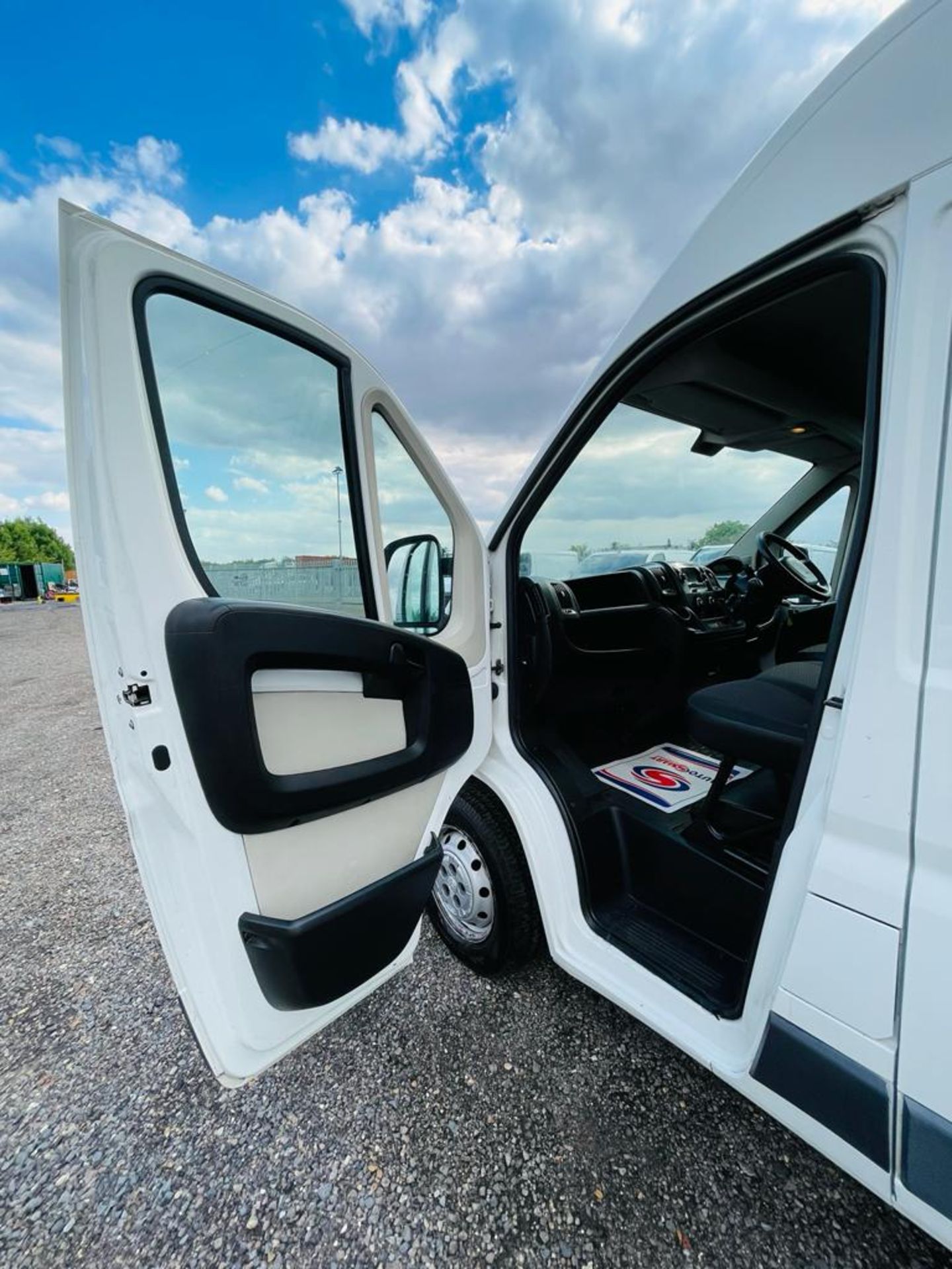 ** ON SALE ** Peugeot Boxer 2.2 HDI 130 L3 H2 Professional L3 H2 2015 '64 Reg' Sat Nav - A/C - Image 12 of 22