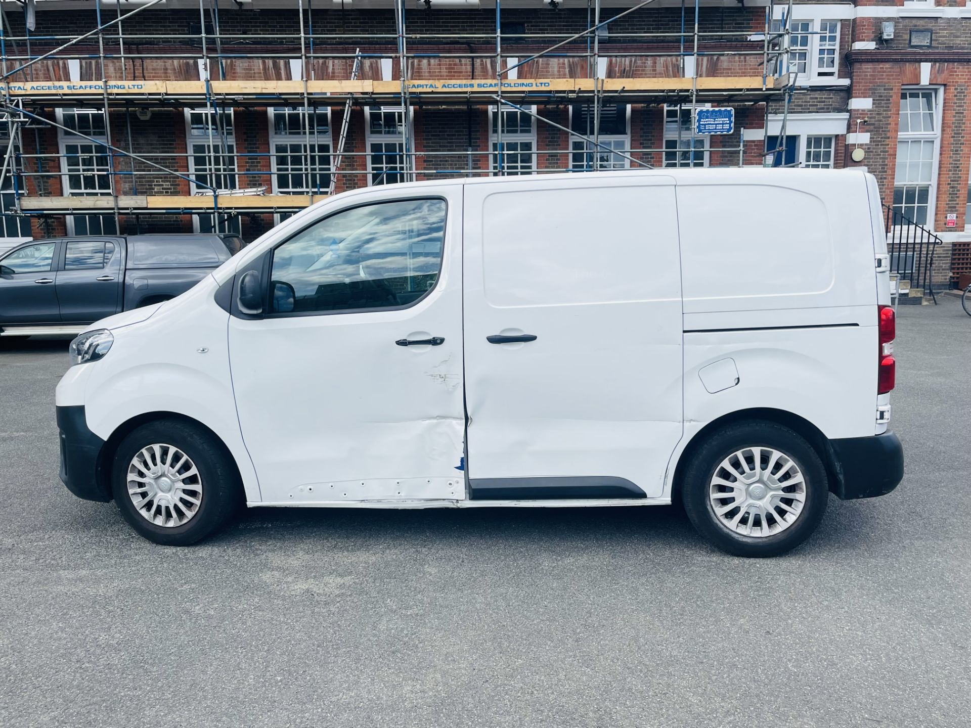 Toyota ProAce 1.6 D 95 Compact Icon 2019 '19 Reg' A/C - Euro 6 - ULEZ Compliant - Image 7 of 18