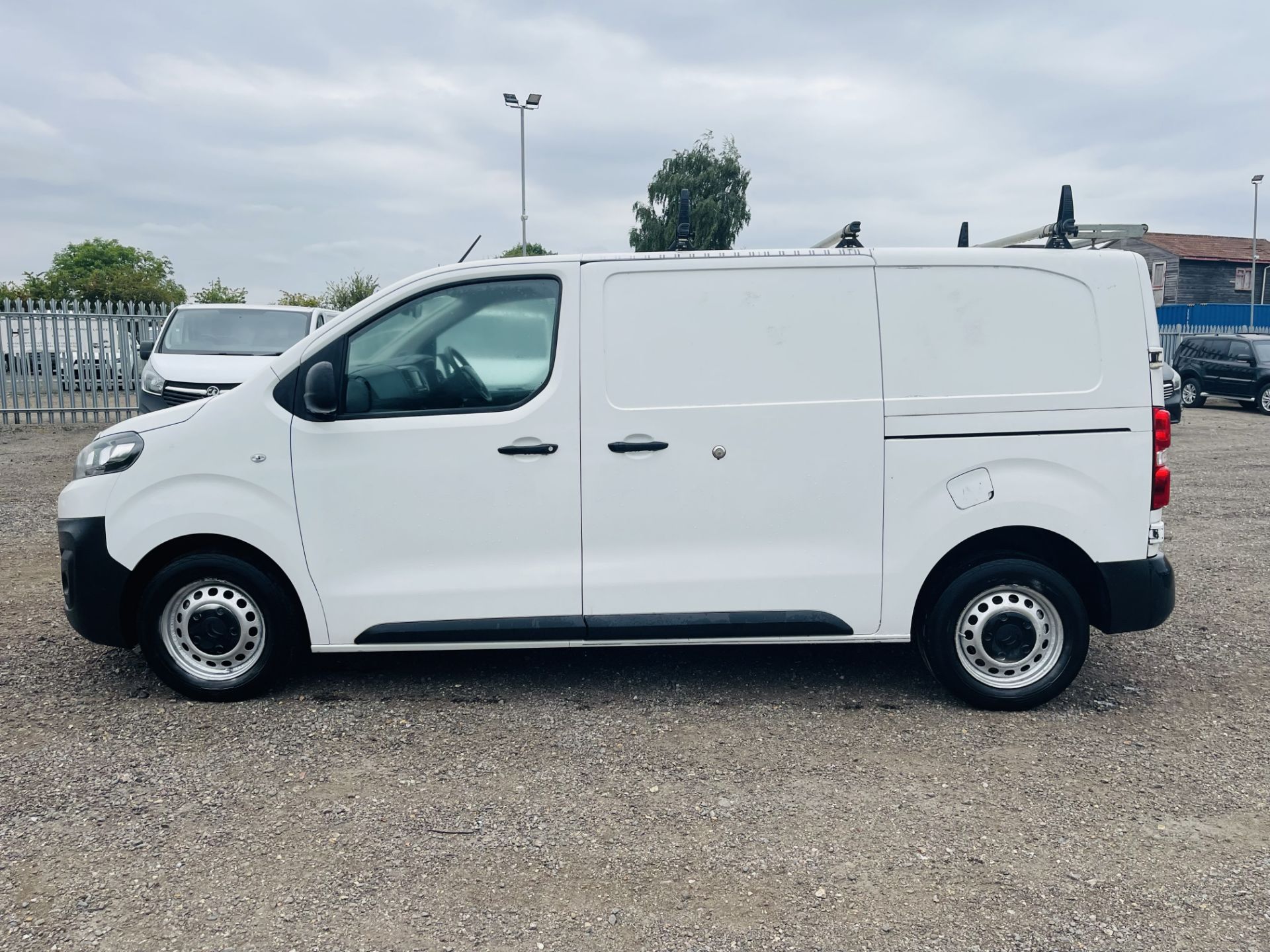 Citroen Dispatch 2.0 BLUEHDI S/S Enterprise 2018 '18 Reg' A/C - Euro 6 - ULEZ Compliant - Image 6 of 23