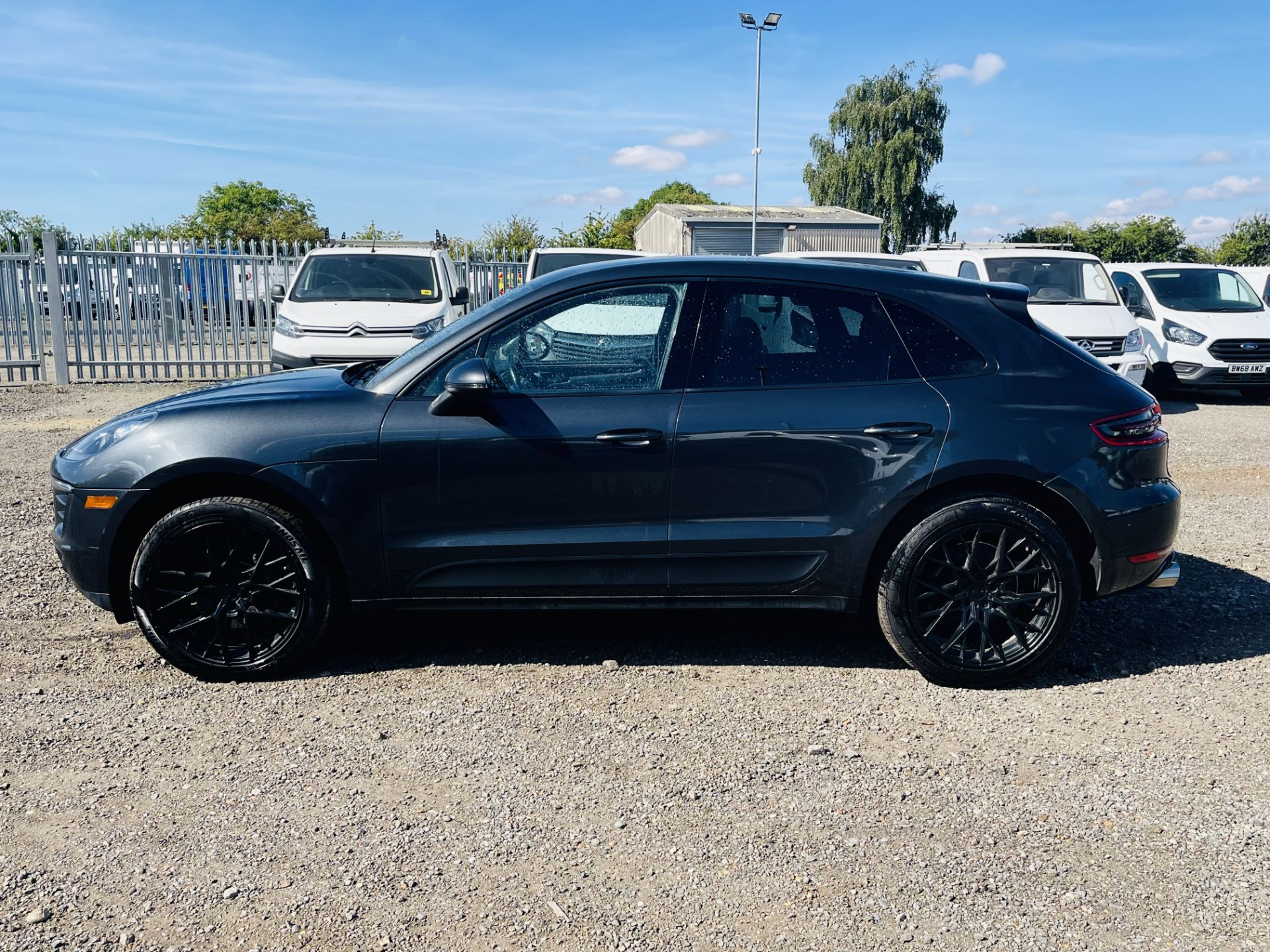 ** ON SALE ** Porsche Macan S 2.0L AWD PDK '2018 Year' Sat Nav - ULEZ Compliant - Only 54,624 Miles - Image 5 of 45