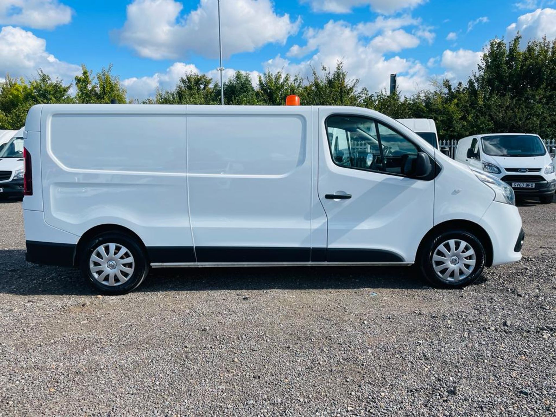 ** ON SALE ** Renault Trafic LL29 Business + 1.6 DCI 2016 '16 Reg' - A/C - Panel Van - Image 4 of 22