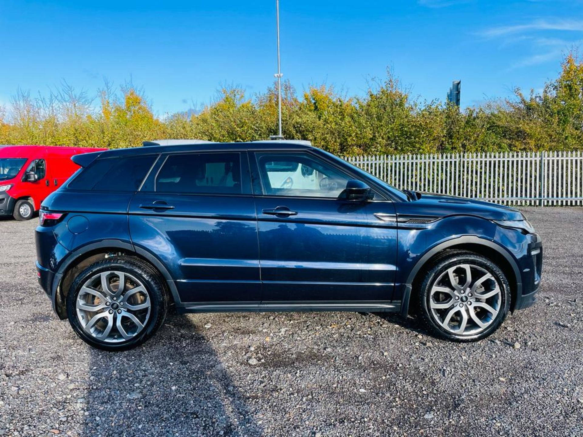 ** ON SALE ** Range Rover Evoque HSE Dynamic 2.0 TD4 4WD 2017 '17 Reg' Sat Nav - A/C - - Image 10 of 25