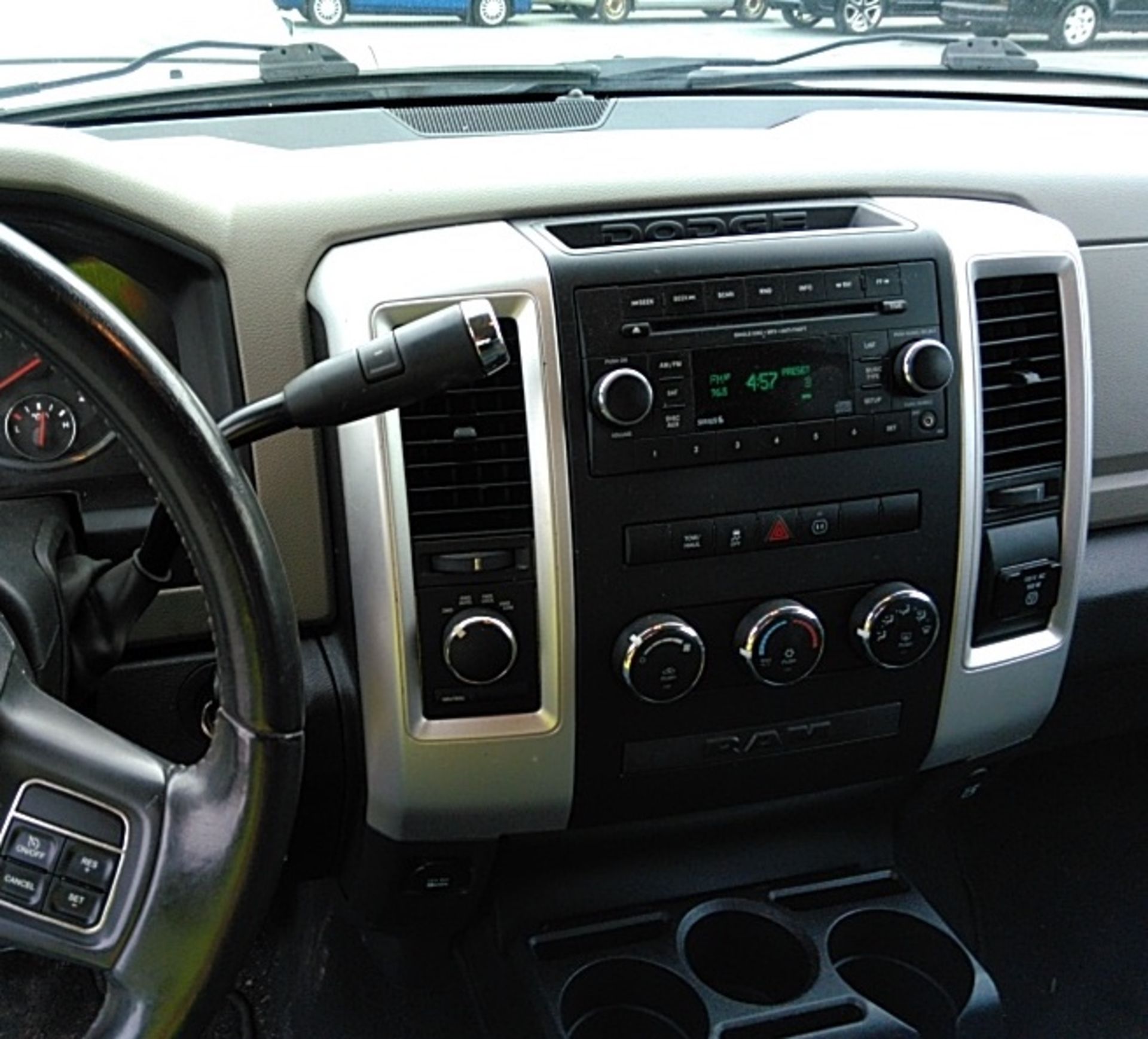 ** ON SALE ** Dodge Ram 1500 5.7L Hemi 4WD Quad Cab ' 2012 Year' A/C -Big Horn Spec - ULEZ Compliant - Image 7 of 8