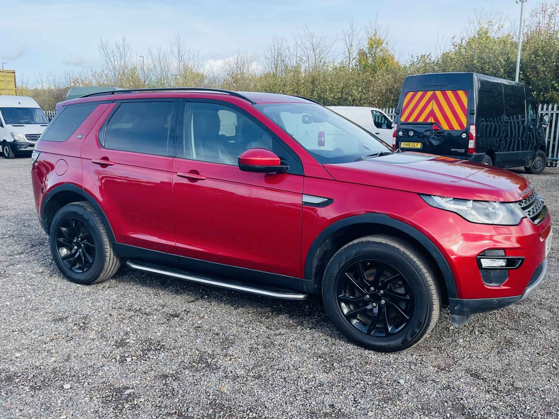 ** ON SALE ** Land Rover Discovery Sport SE Tech 2.0 TD4 2017 '17 Reg' 7 Seats - Sat Nav - A/C - Image 13 of 36