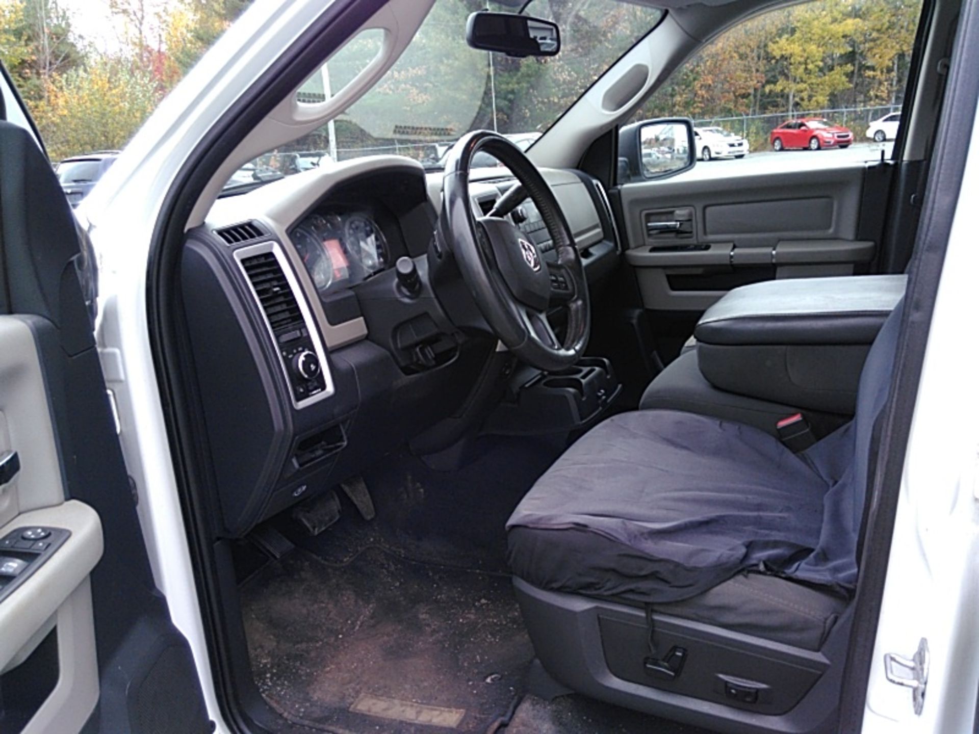 ** ON SALE ** Dodge Ram 1500 5.7L Hemi 4WD Quad Cab ' 2012 Year' A/C -Big Horn Spec - ULEZ Compliant - Image 8 of 8