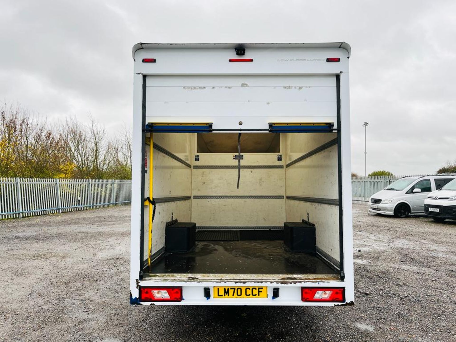 Ford Transit Leader 2.0 TDCI EcoBlue T350 Low Loader Luton 2020 '70 Reg' - ULEZ Compliant - Image 8 of 17